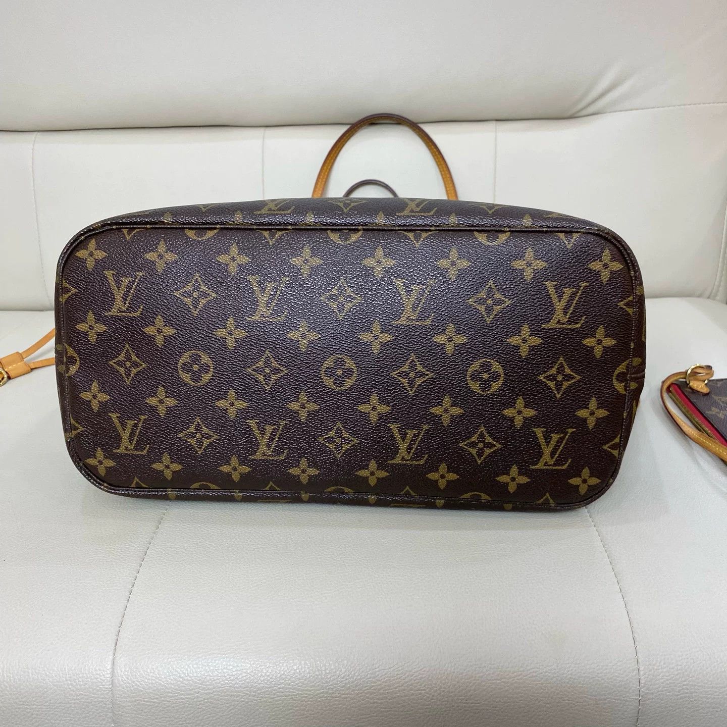 Louis Vuitton Pre-loved Bag Very good condition Size ONE SIZE - 5 Thumbnail