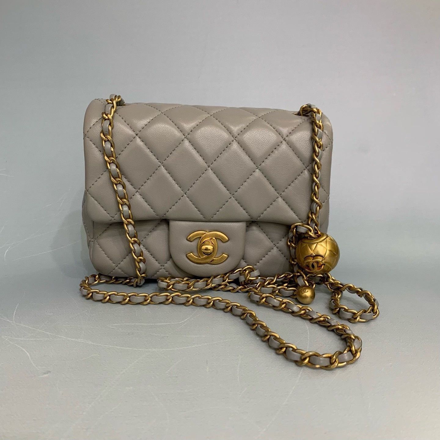 Chanel Pre-loved Bag Very good condition Size ONE SIZE - 2 Thumbnail