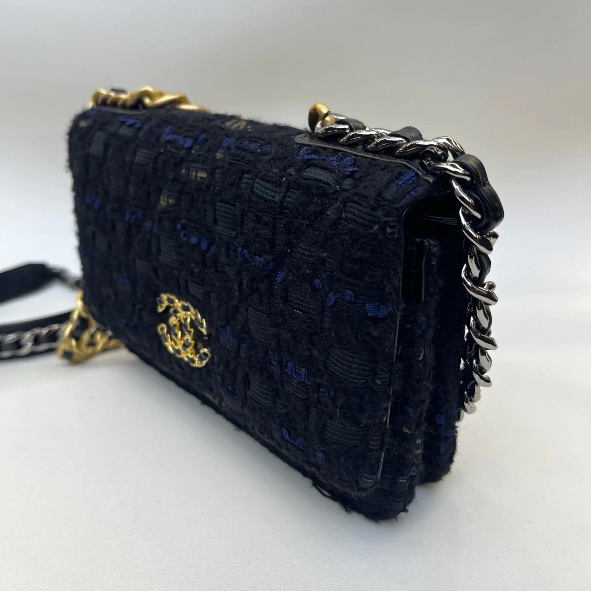 Chanel Pre-loved Bag Very good condition Size ONE SIZE - 3 Thumbnail