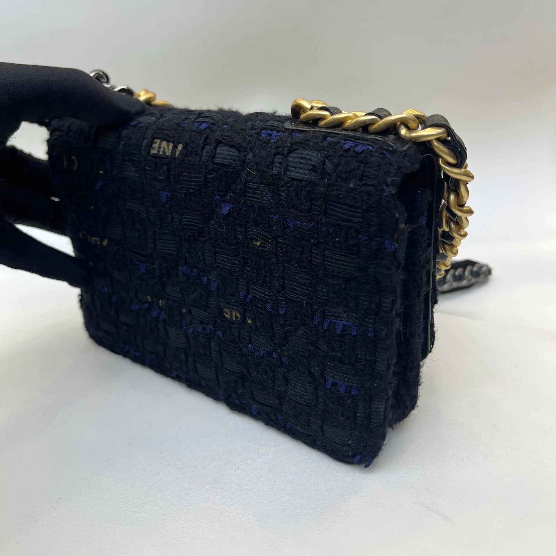 Chanel Pre-loved Bag Very good condition Size ONE SIZE - 5 Thumbnail