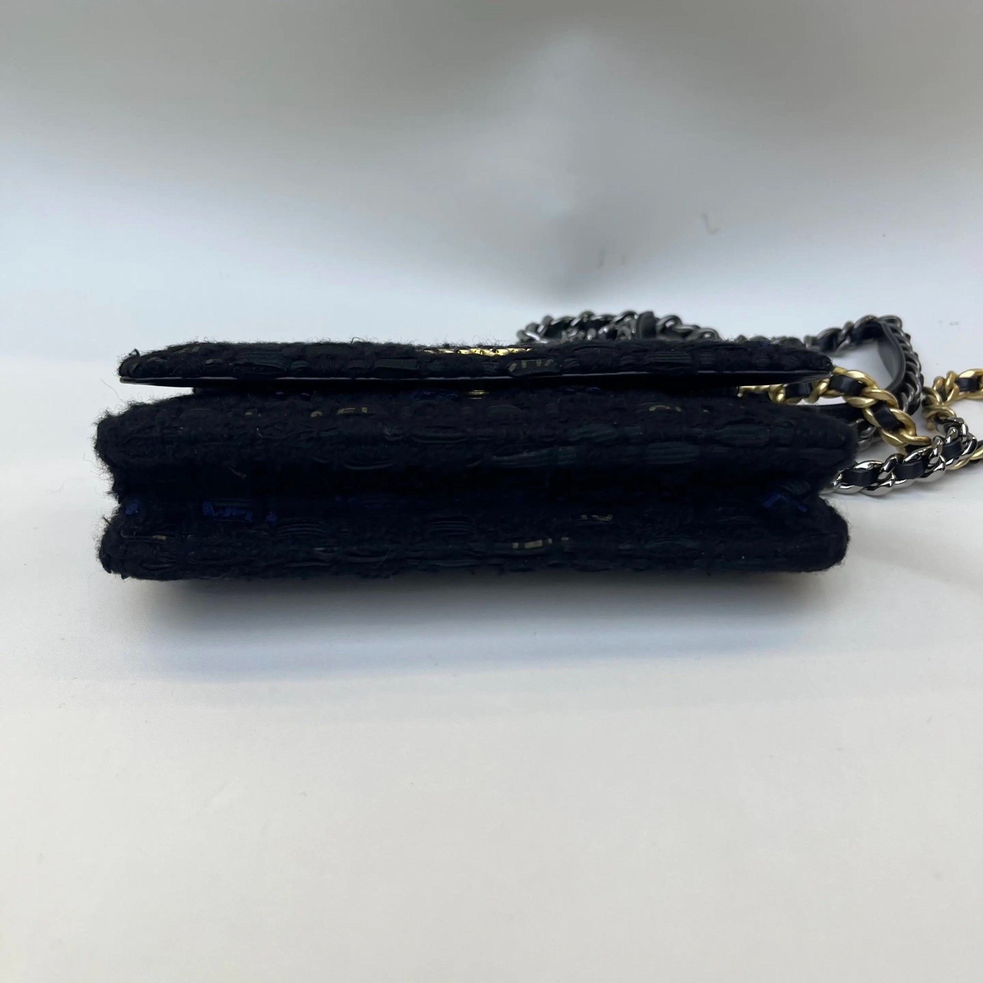Chanel Pre-loved Bag Very good condition Size ONE SIZE - 7 Thumbnail