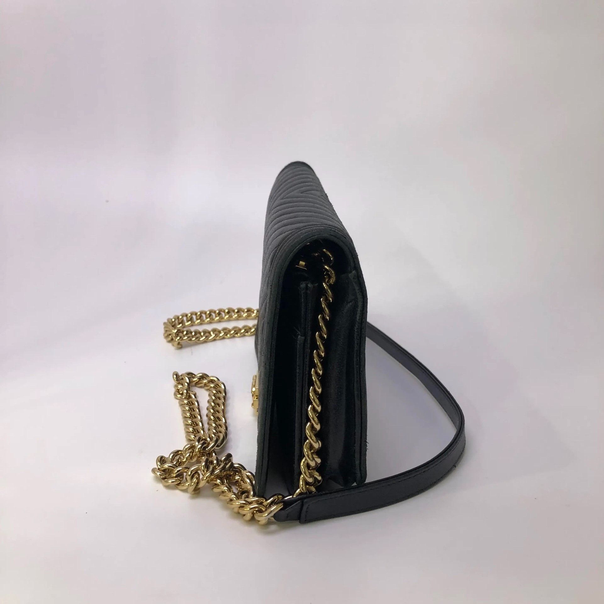 Chanel Pre-loved Bag Very good condition Size ONE SIZE - 3 Thumbnail