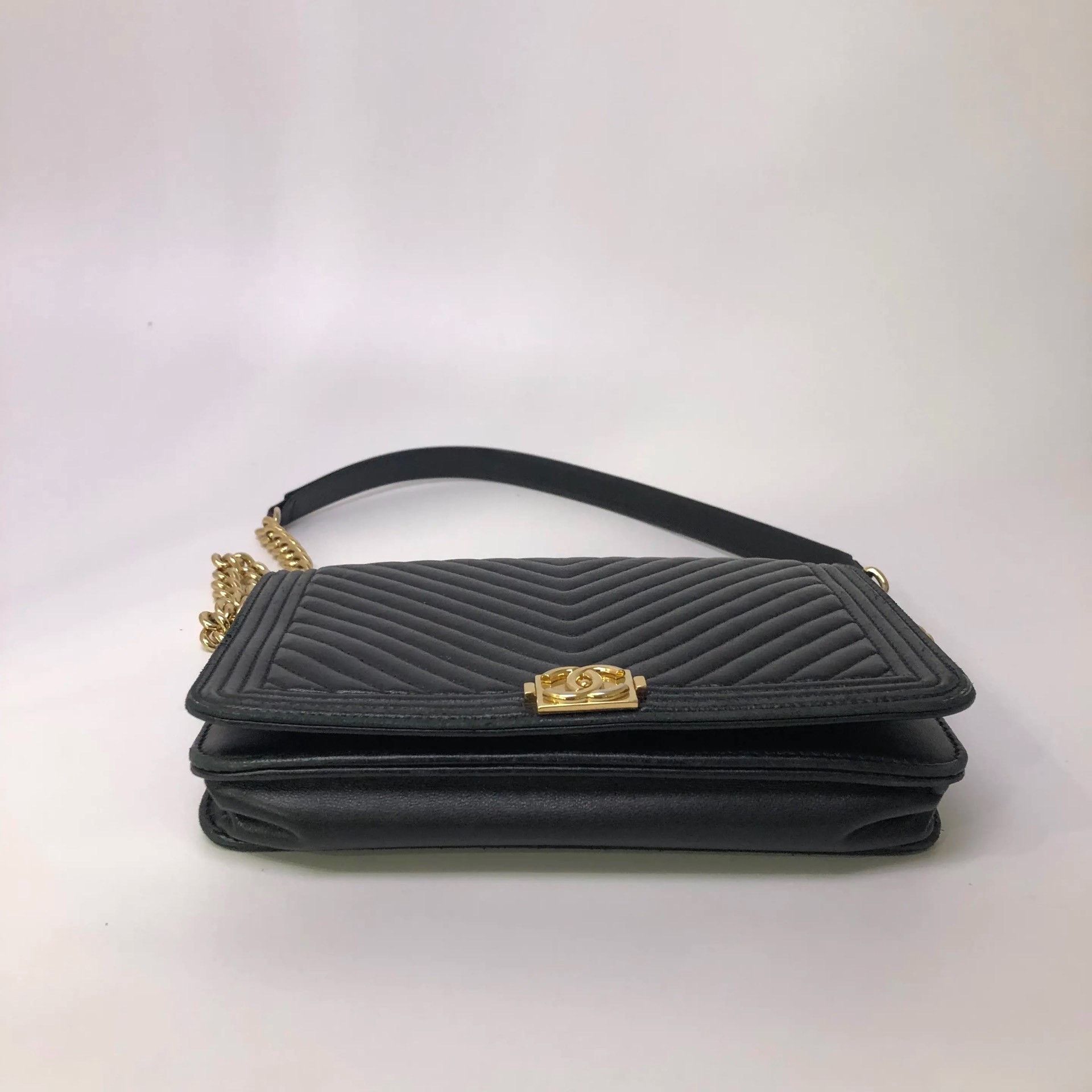 Chanel Pre-loved Bag Very good condition Size ONE SIZE - 5 Thumbnail