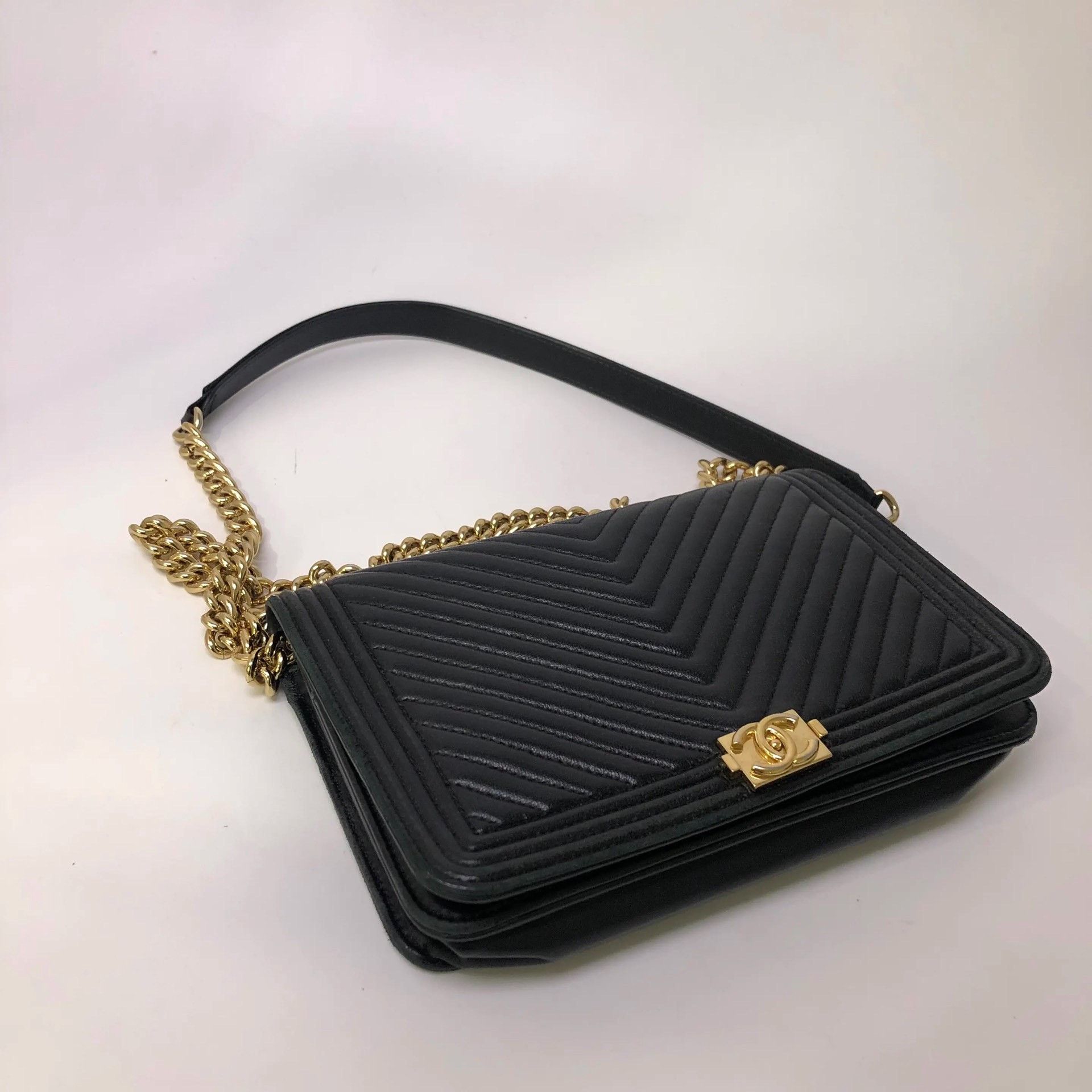 Chanel Pre-loved Bag Very good condition Size ONE SIZE - 6 Thumbnail