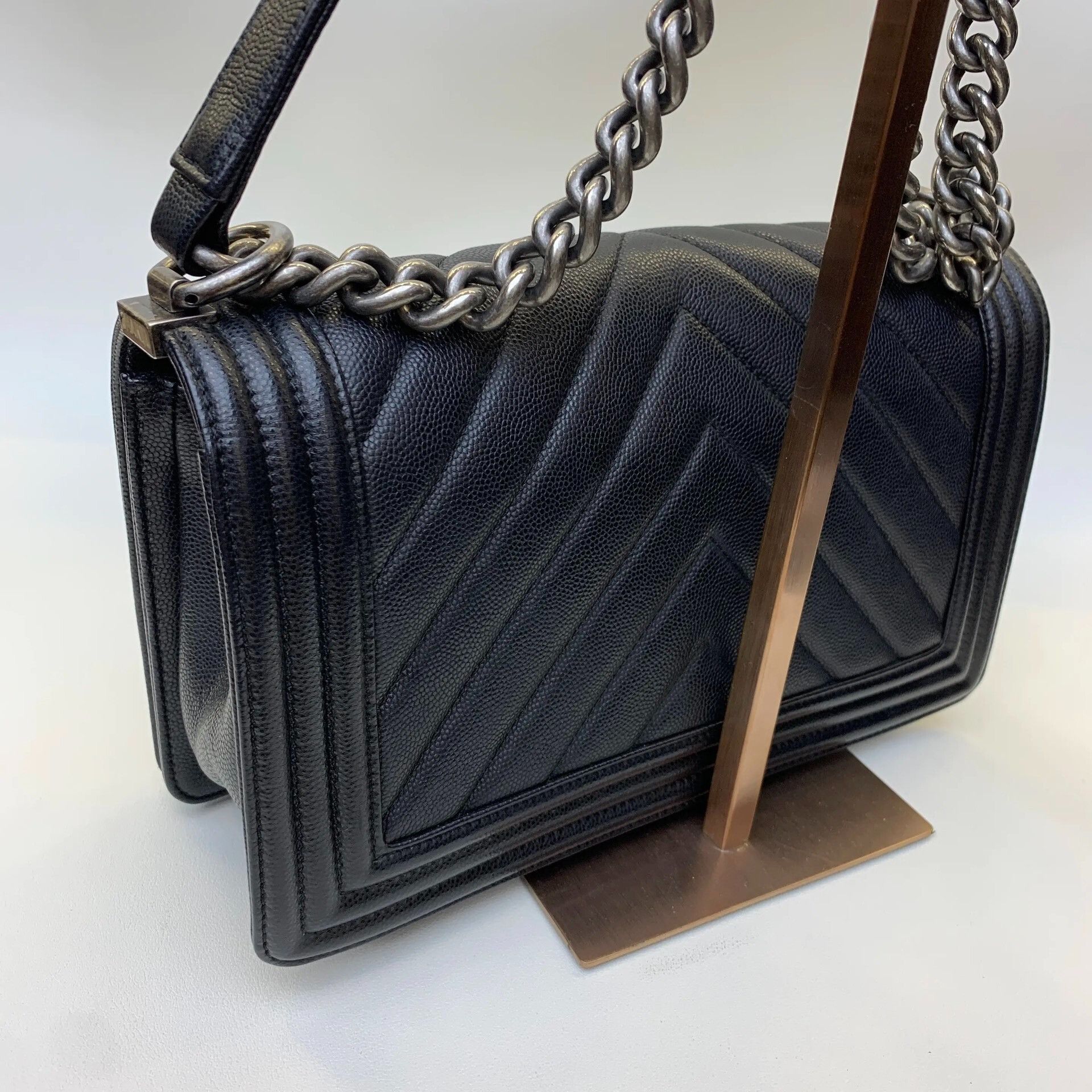 Chanel Pre-loved Bag Very good condition Size ONE SIZE - 3 Thumbnail