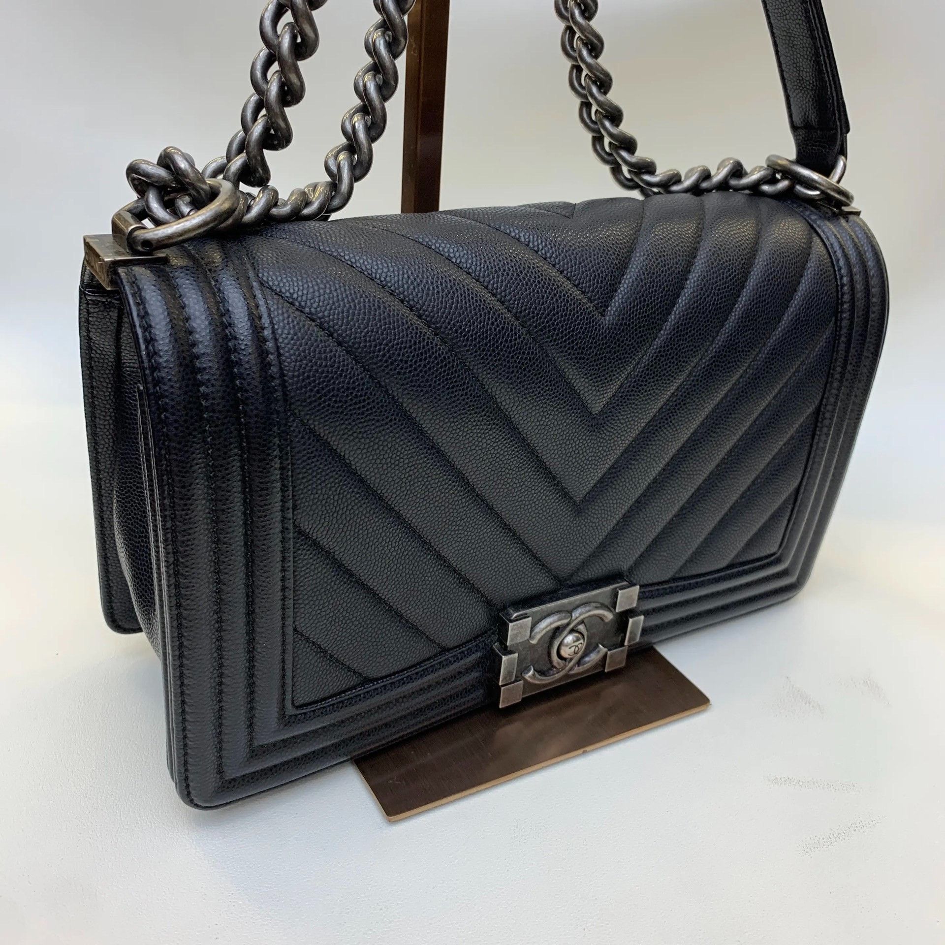 Chanel Pre-loved Bag Very good condition Size ONE SIZE - 2 Thumbnail