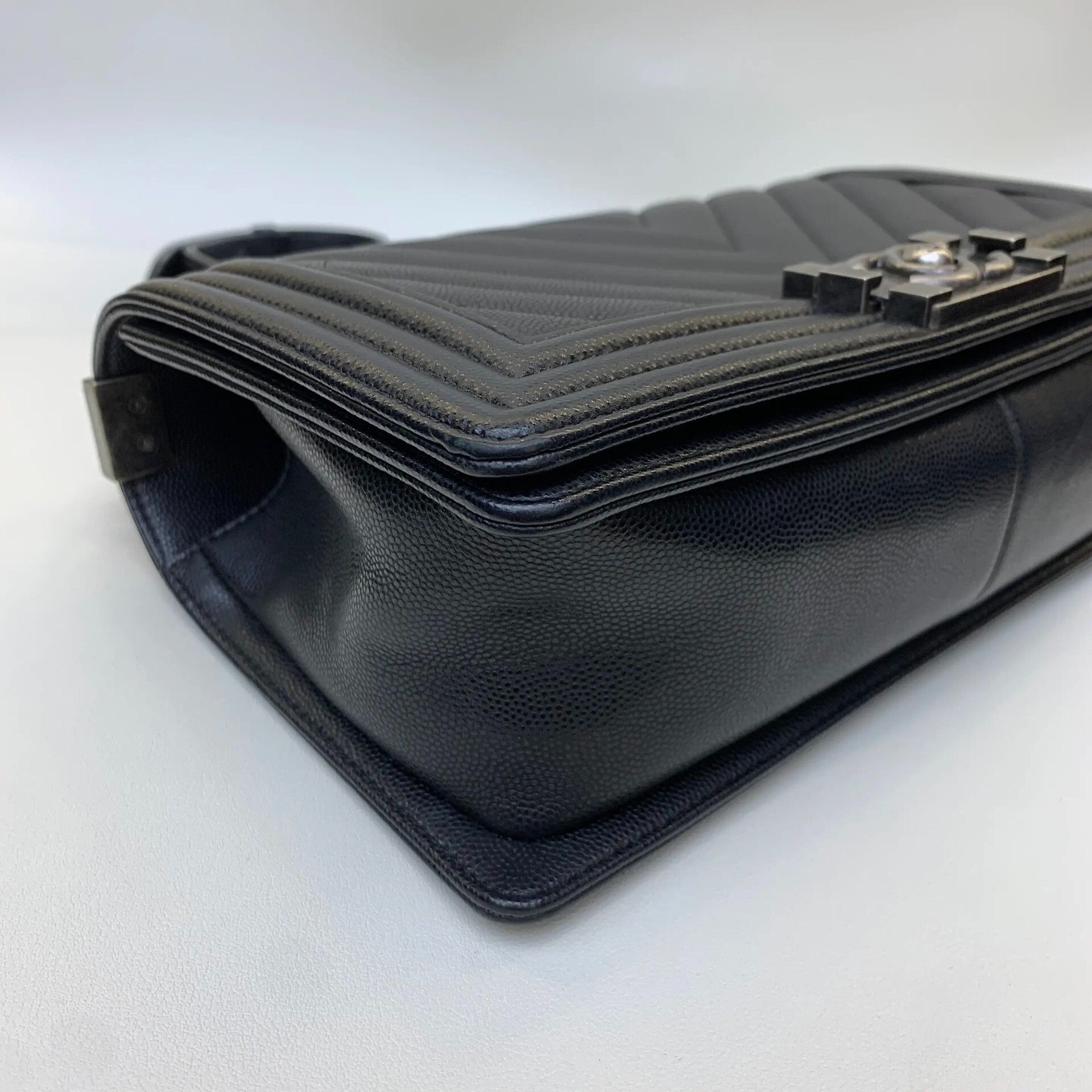 Chanel Pre-loved Bag Very good condition Size ONE SIZE - 6 Thumbnail