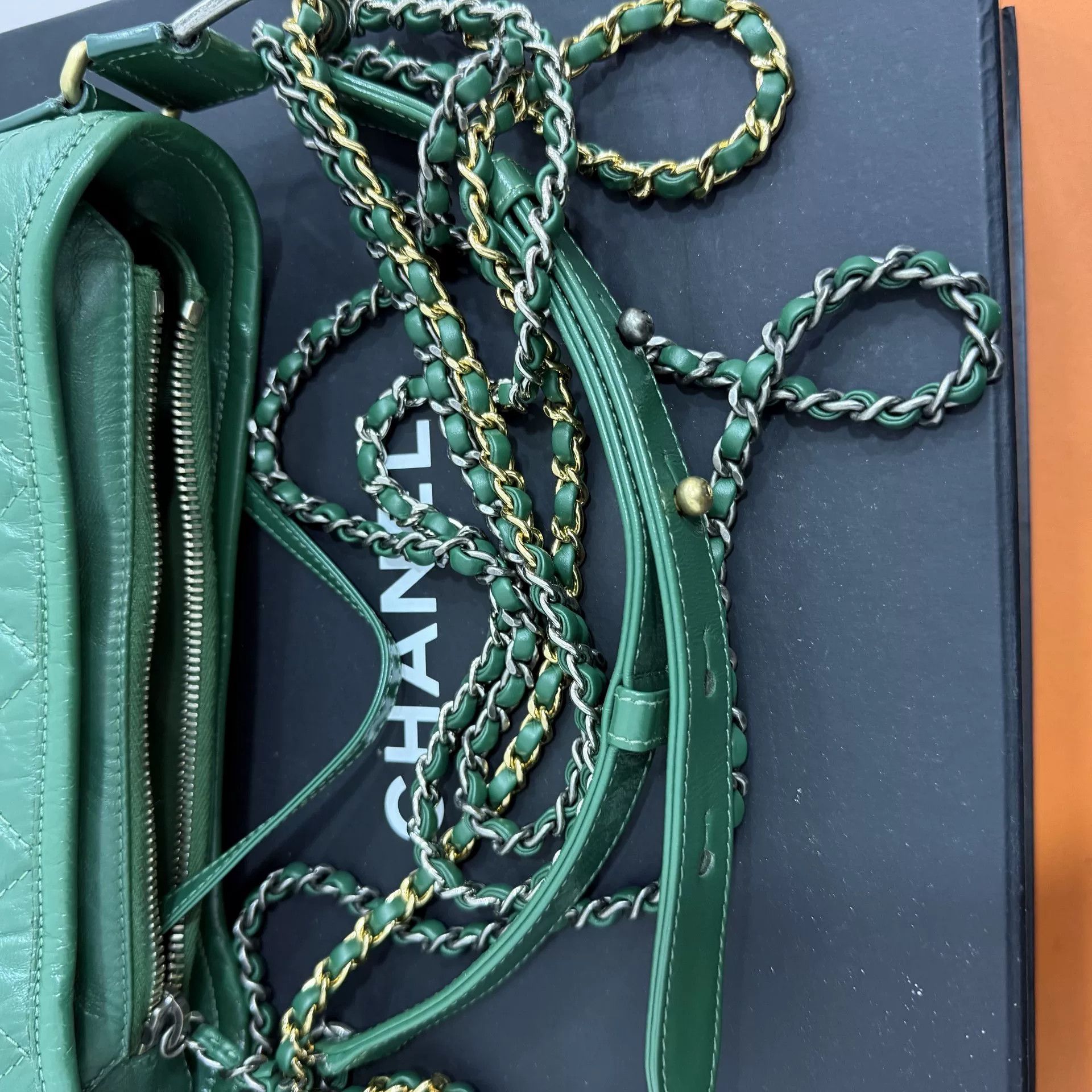 Chanel Pre-loved Bag Very good condition Size ONE SIZE - 9 Thumbnail