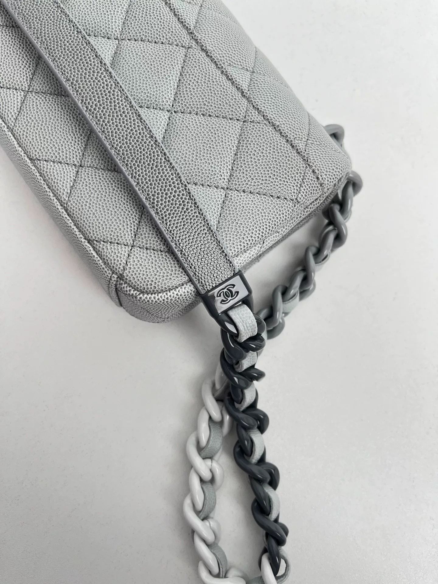 Chanel Pre-loved Bag Very good condition Size ONE SIZE - 6 Thumbnail