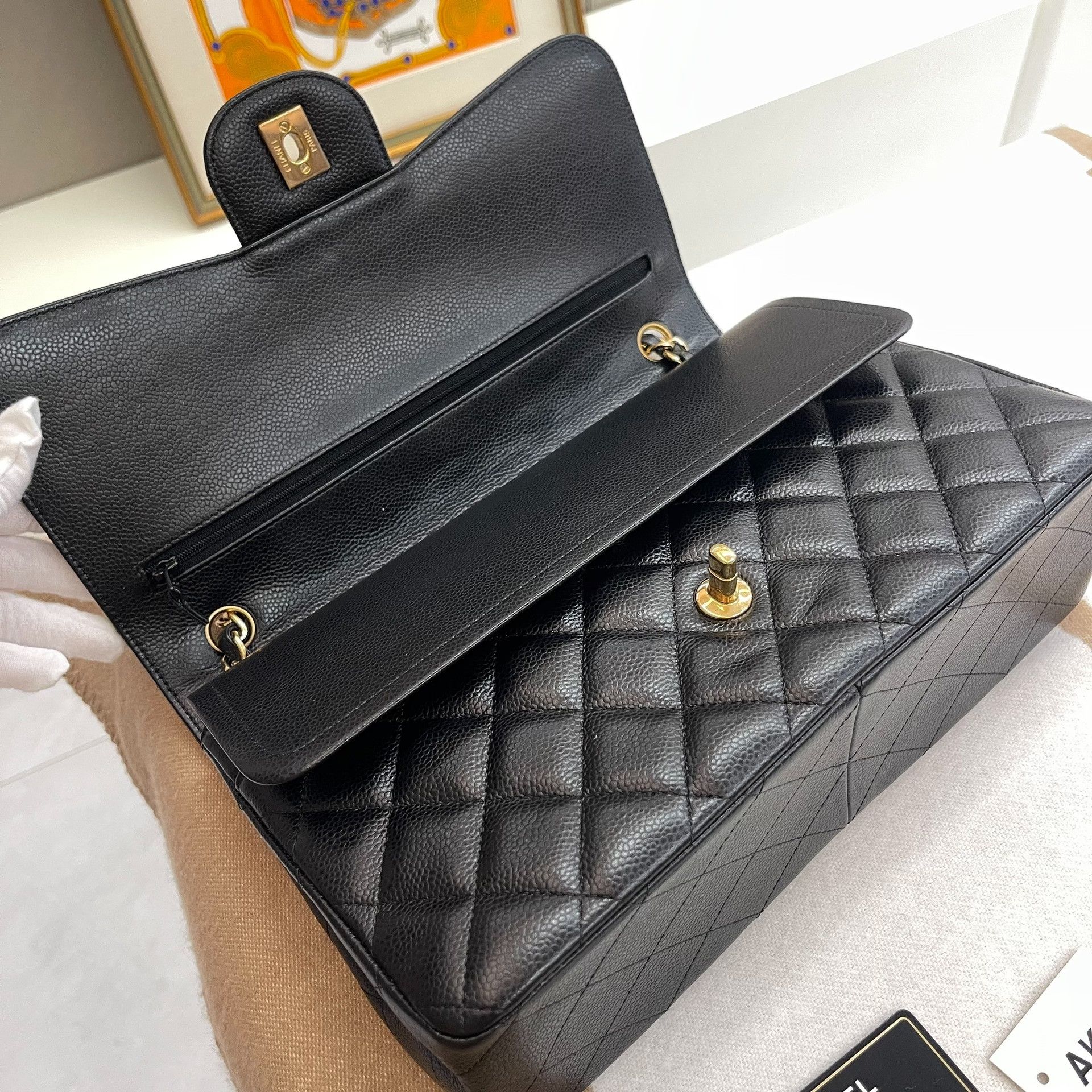 Chanel Pre-loved Bag Very good condition Size ONE SIZE - 7 Thumbnail