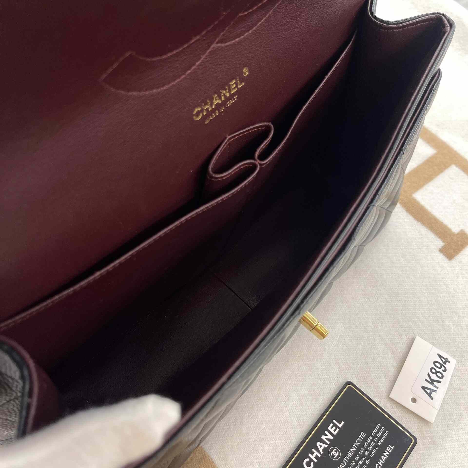 Chanel Pre-loved Bag Very good condition Size ONE SIZE - 8 Thumbnail