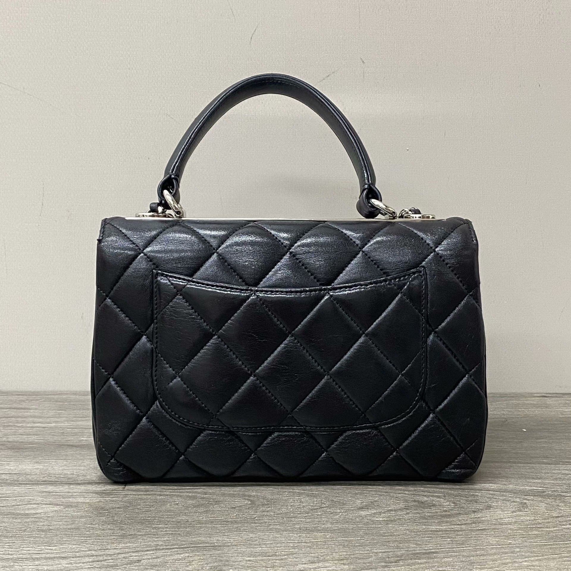 Chanel Pre-loved Bag Very good condition Size ONE SIZE - 2 Thumbnail