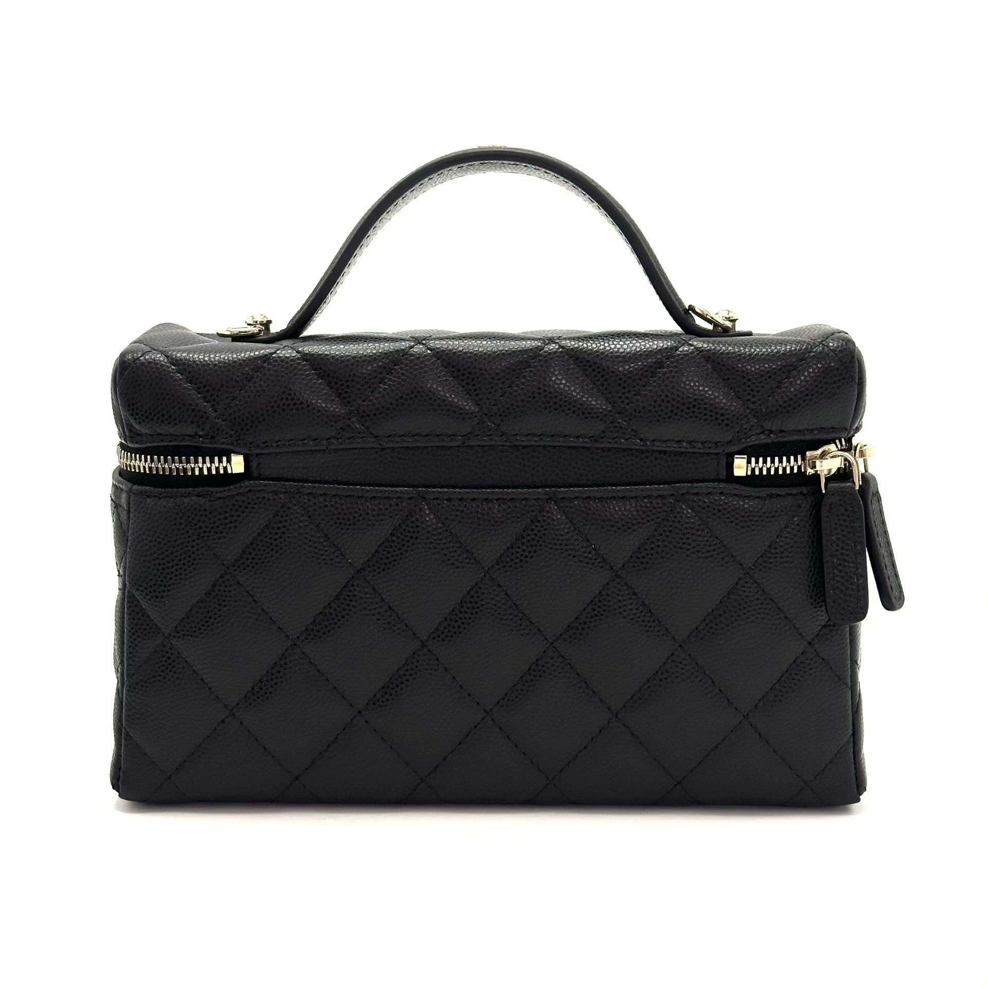 Chanel Pre-loved Bag Very good condition Size ONE SIZE - 3 Thumbnail