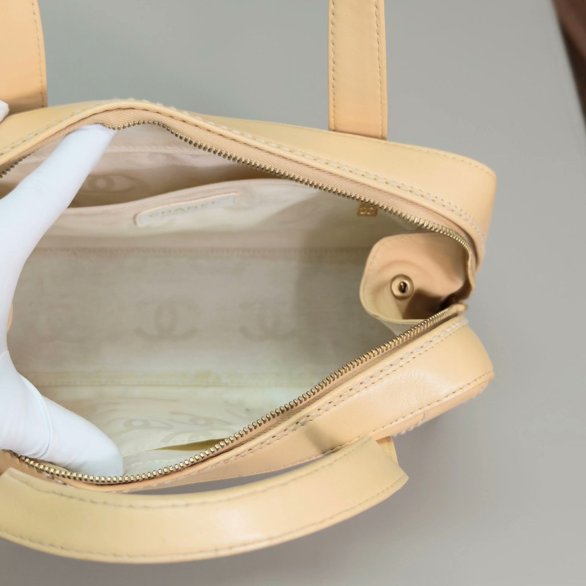 Chanel Pre-loved Bag Very good condition Size ONE SIZE - 6 Thumbnail