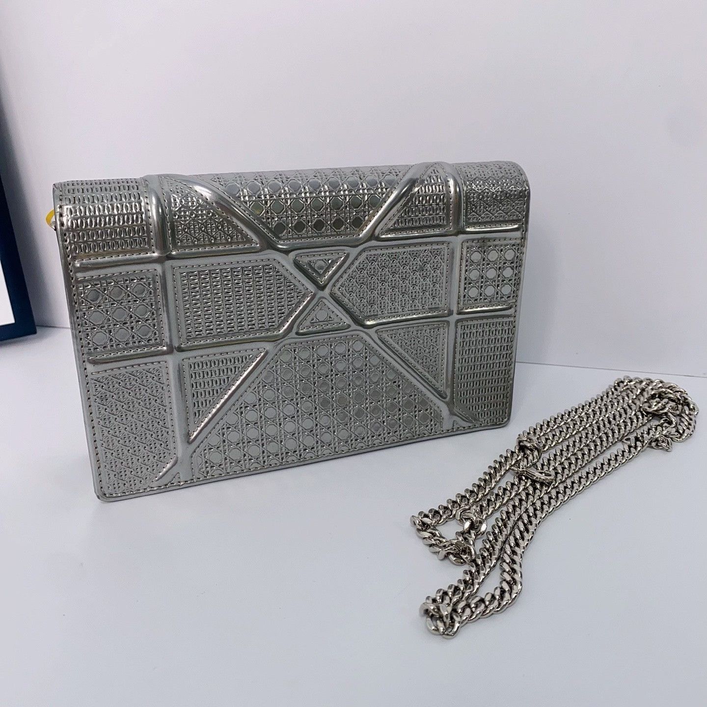 Dior Pre-loved Bag Very good condition Size ONE SIZE - 3 Thumbnail