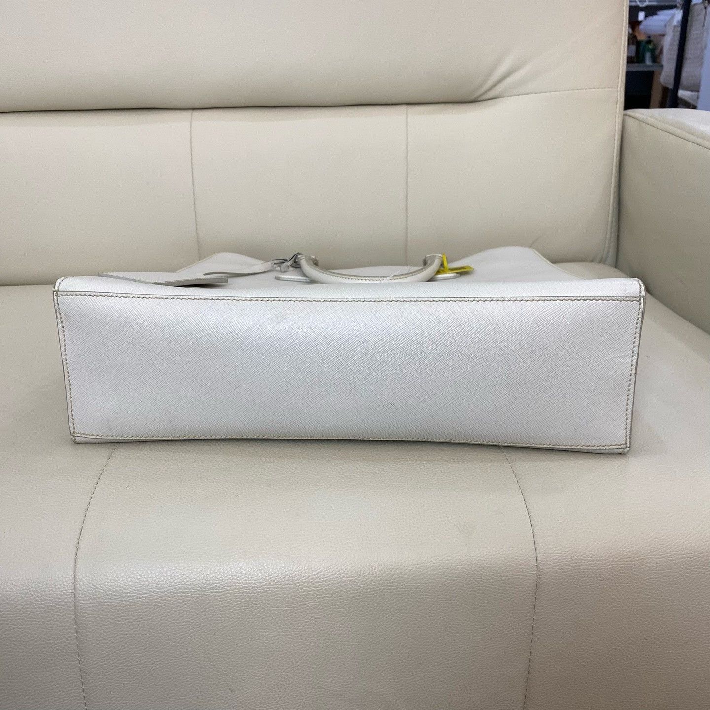 Prada Pre-loved Bag Very good condition Size ONE SIZE - 5 Thumbnail