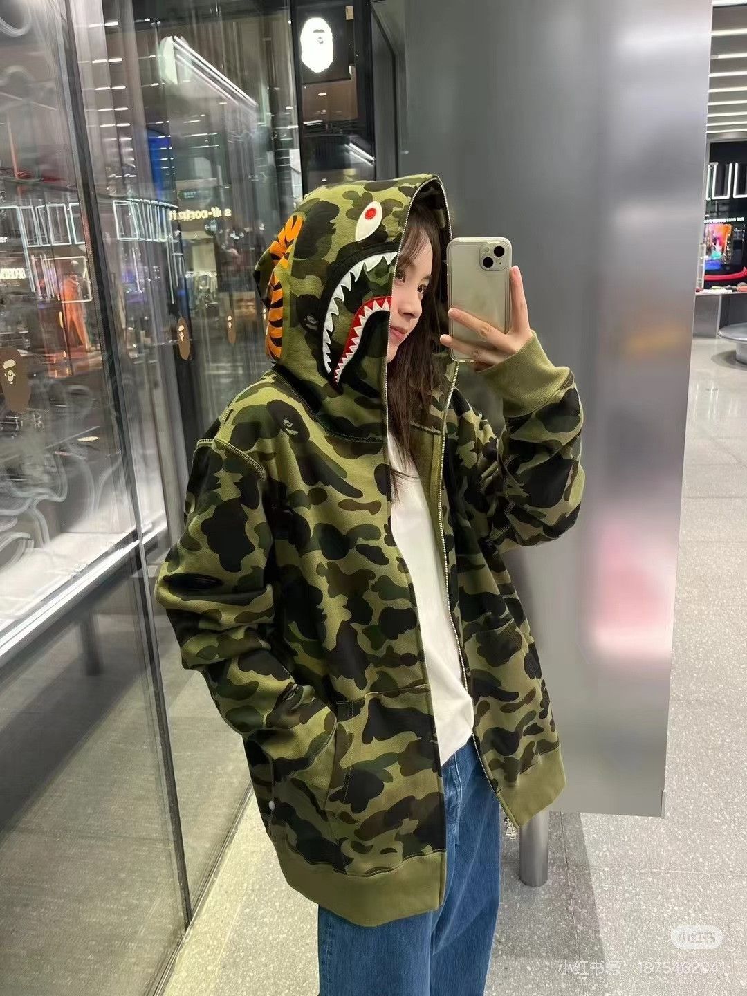 Bape Bape Shark Camo Green Light Jacket xl Men Size US XL / EU 56 / 4 - 7 Thumbnail