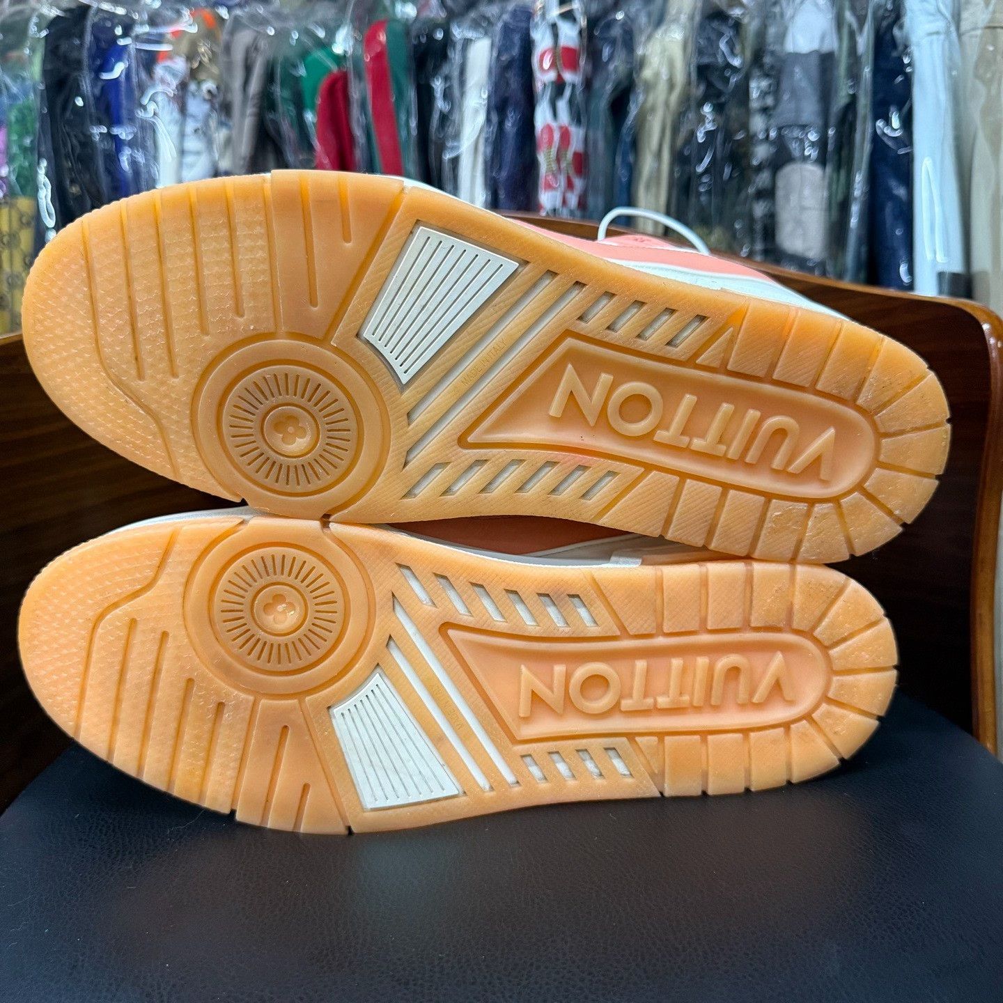 Louis Vuitton Louis Vuitton Training Pink Lowtop Sneakers 10.5 Men Size US 10.5 / EU 43-44 - 9 Thumbnail