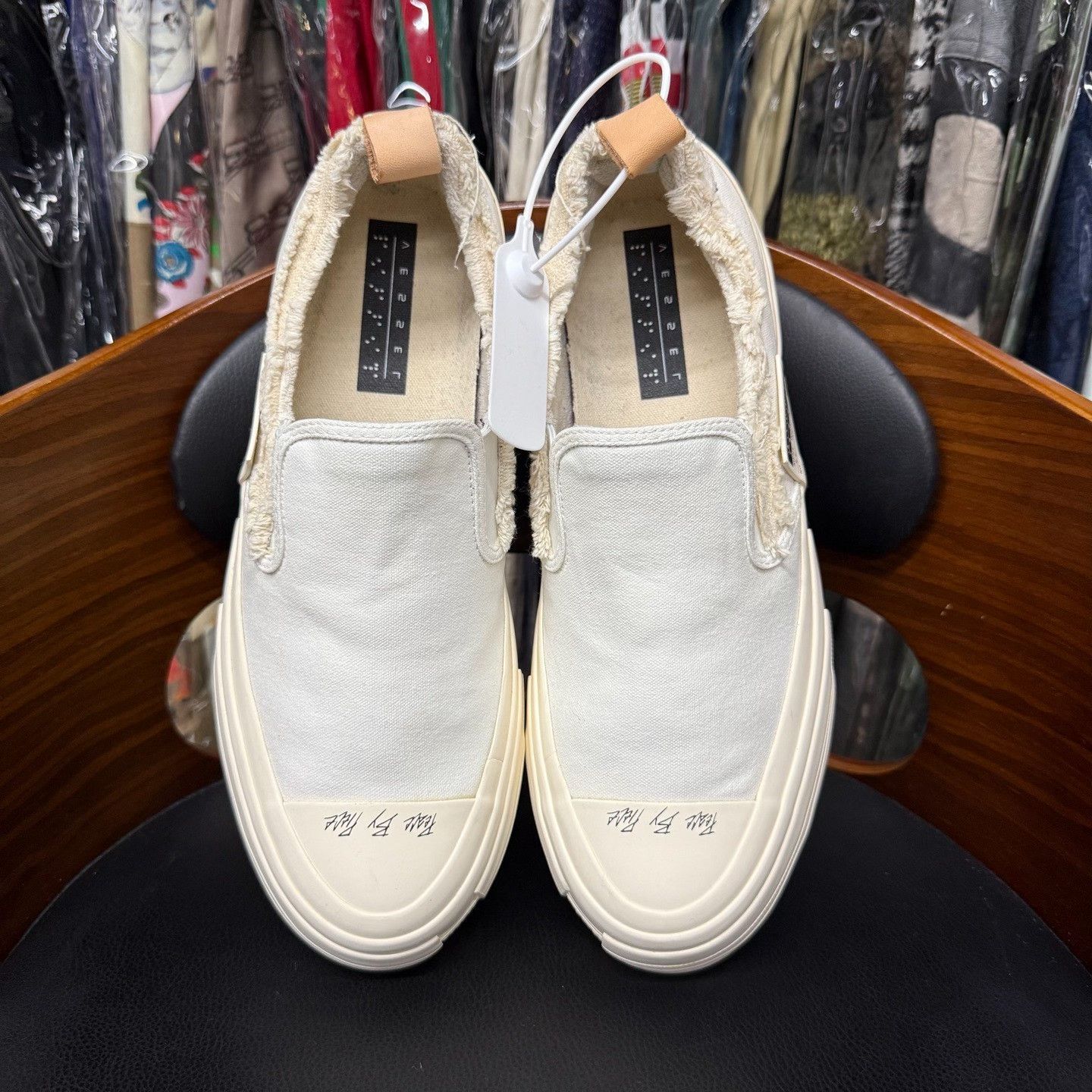 Yohji Yamamoto Yohji Yamamoto White Lowtop Sneakers 9 Men Size US 9 / EU 42 - 5 Thumbnail