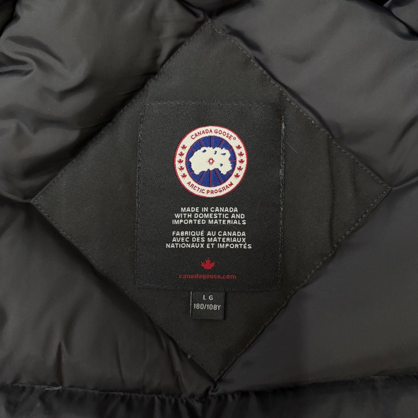 Canada Goose Canada Goose Down Cropped Black Heavy Coat l Men Size US L / EU 52-54 / 3 - 4 Thumbnail