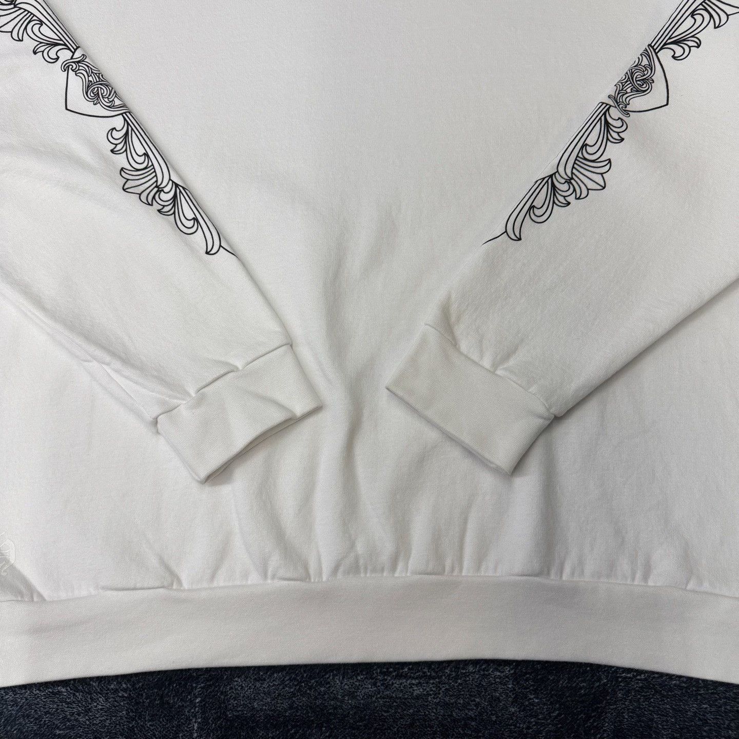 Chrome Hearts Chrome Hearts Limited White Hoodie XXL Men Size US XXL / EU 58 / 5 - 2 Thumbnail