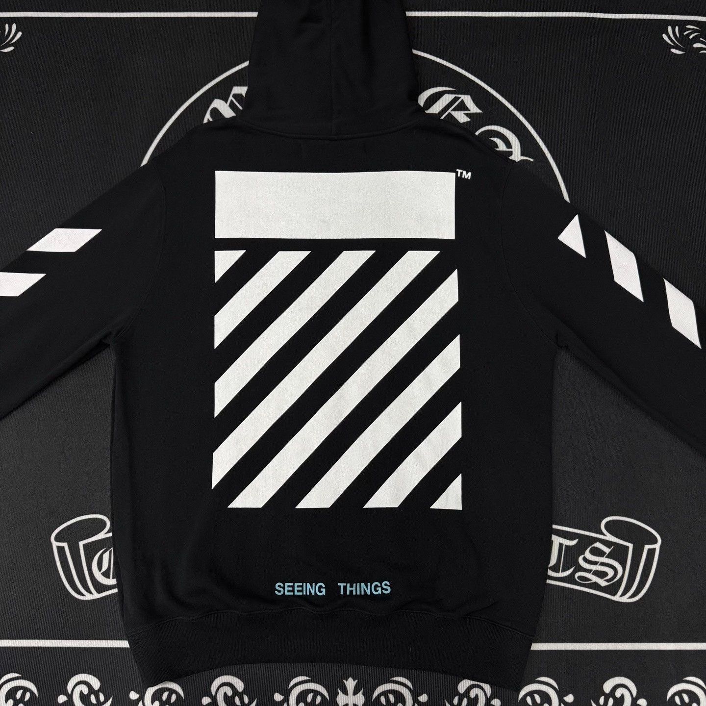 Off-White Off-White Printed Graphic Black Hoodie L Men Size US L / EU 52-54 / 3 - 3 Thumbnail