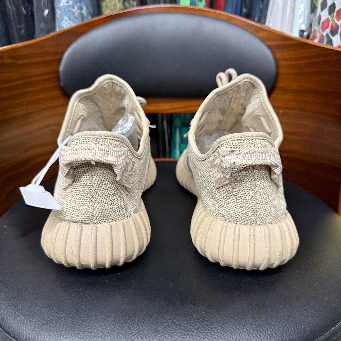 Adidas Adidas YEEZY350 Brown Lowtop Sneakers 10.5 Men Size US 10.5 / EU 43-44 - 3 Thumbnail