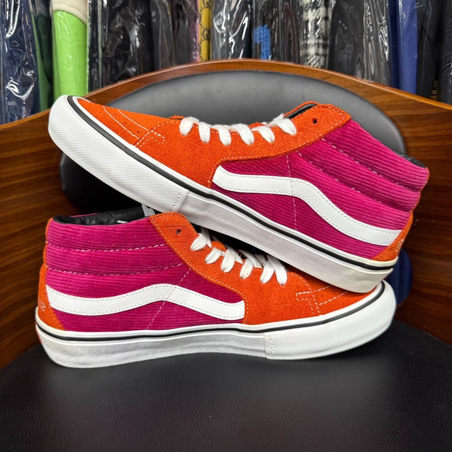 Vans Vans Collab Red Lowtop Sneakers 9.5 Men Size US 9.5 / EU 42-43 - 7 Thumbnail