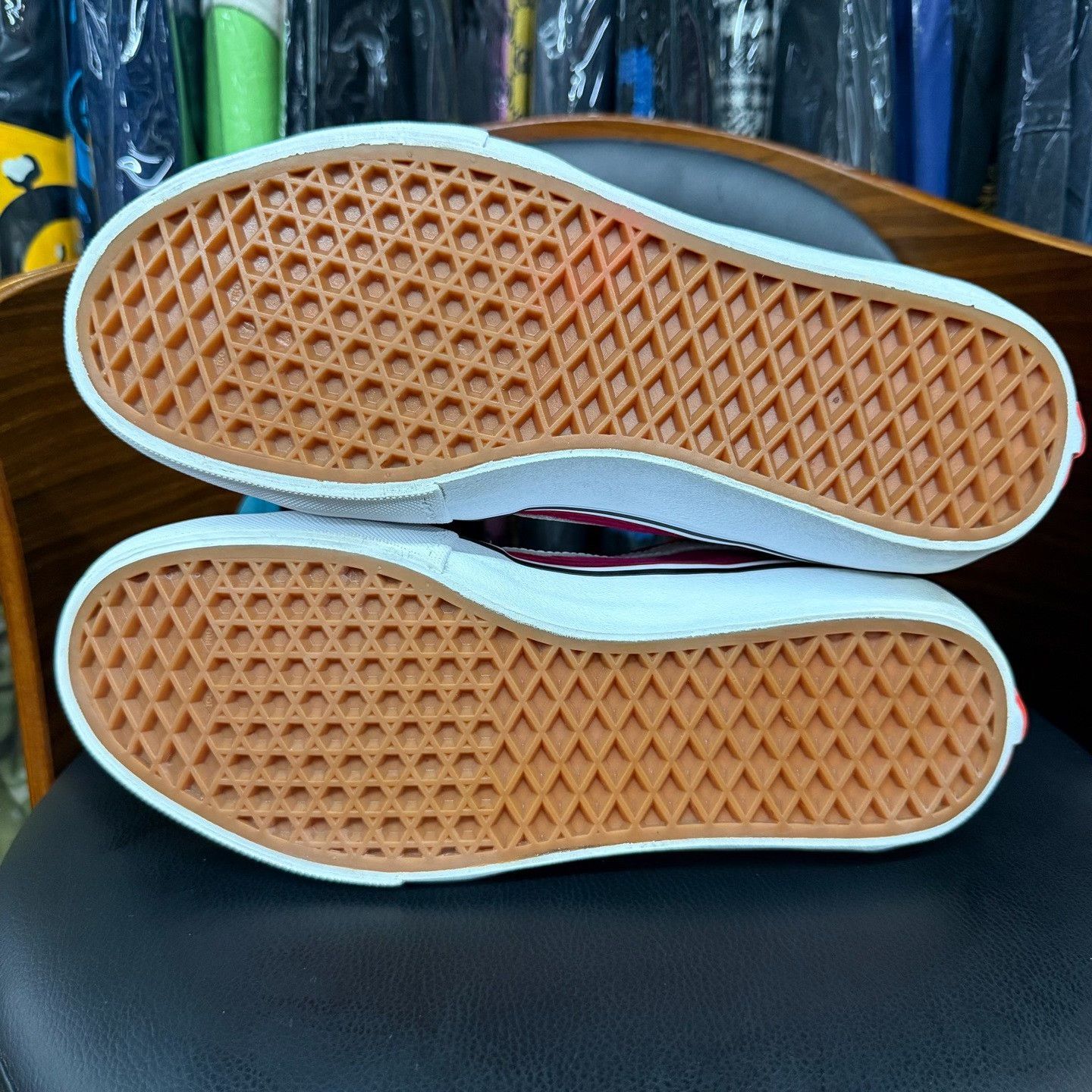 Vans Vans Collab Red Lowtop Sneakers 9.5 Men Size US 9.5 / EU 42-43 - 8 Thumbnail