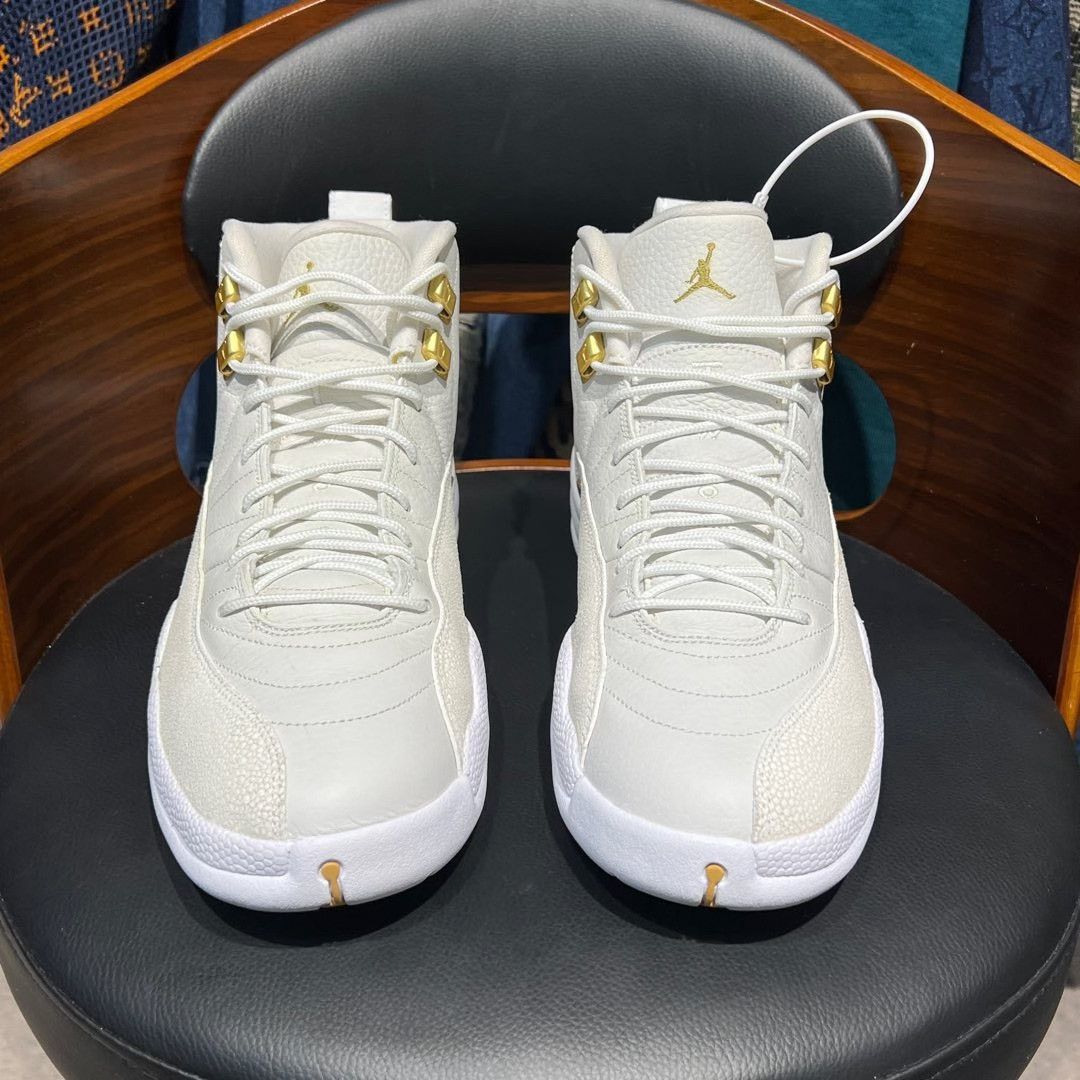 Nike Nike AJ12 White Lowtop Sneakers 10.5 Men Size US 10.5 / EU 43-44 - 2 Thumbnail