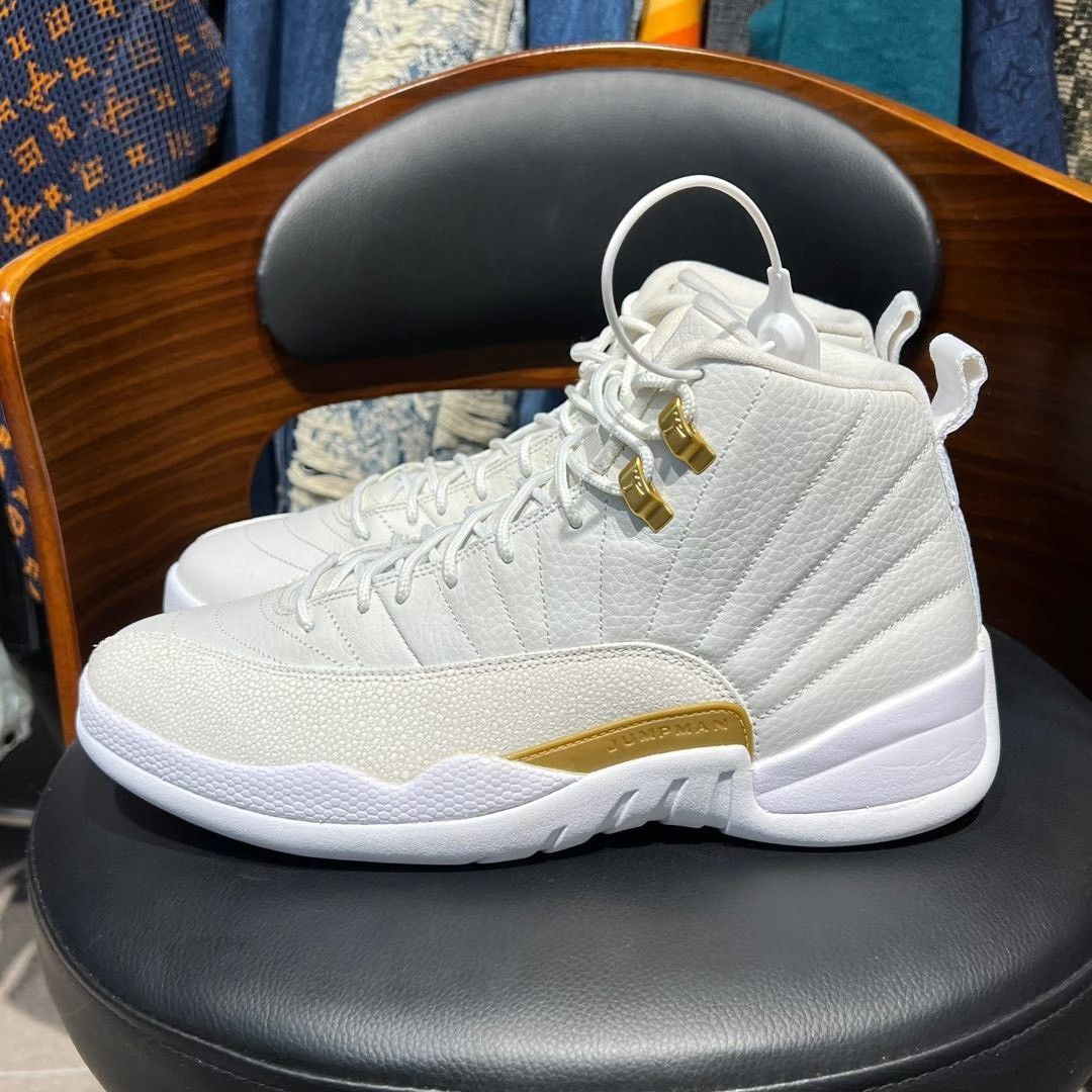 Nike Nike AJ12 White Lowtop Sneakers 10.5 Men Size US 10.5 / EU 43-44 - 4 Thumbnail