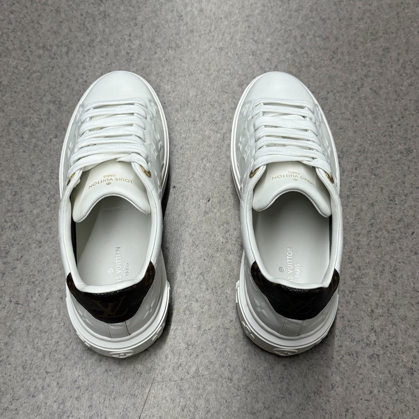 Louis Vuitton Louis Vuitton Lowtop Sneakers us_7-5 Women Size US 7.5 / IT 37.5 - 8 Thumbnail