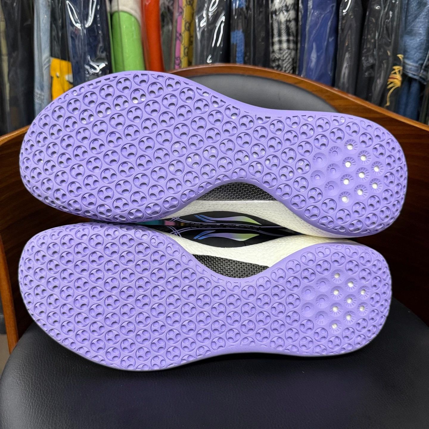 Li-Ning Li-Ning Purple Lowtop Sneakers 10.5 Men Size US 10.5 / EU 43-44 - 8 Thumbnail