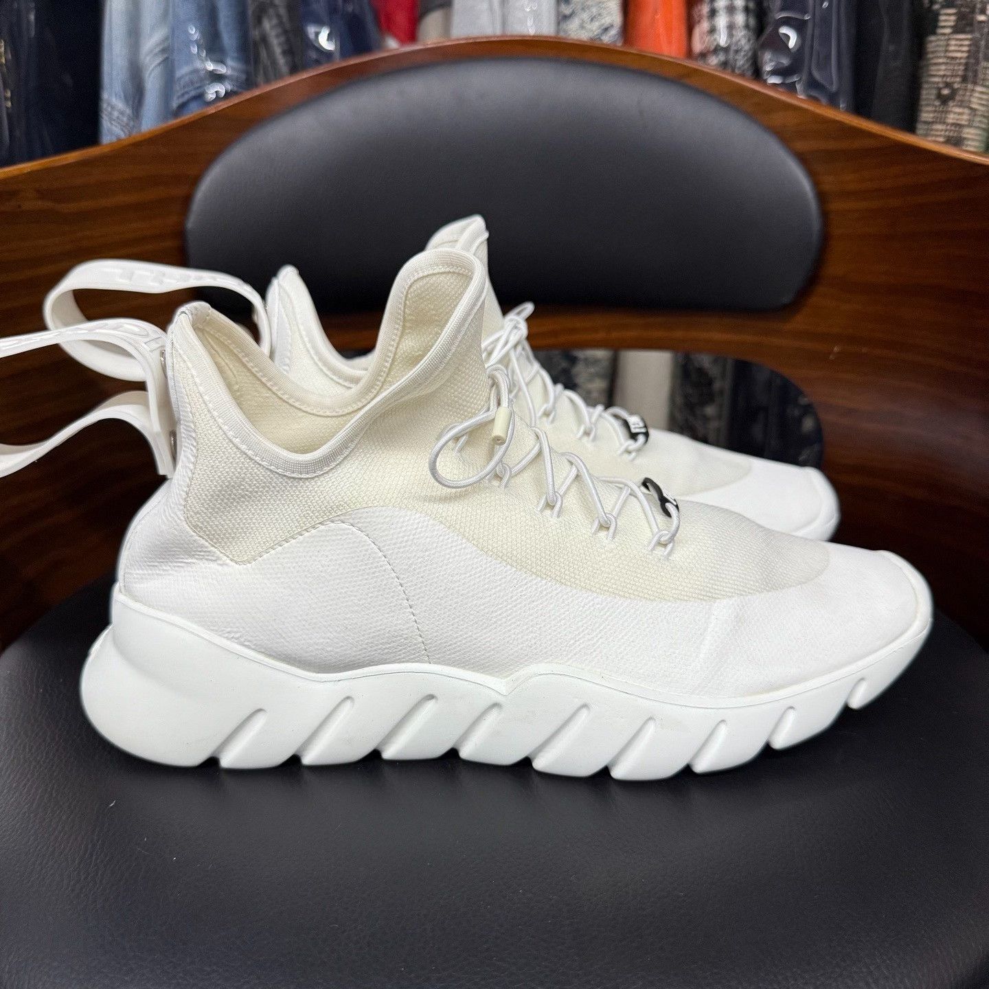 Fendi Fendi White Lowtop Sneakers 7.5 Men Size US 7.5 / EU 40-41 - 4 Thumbnail