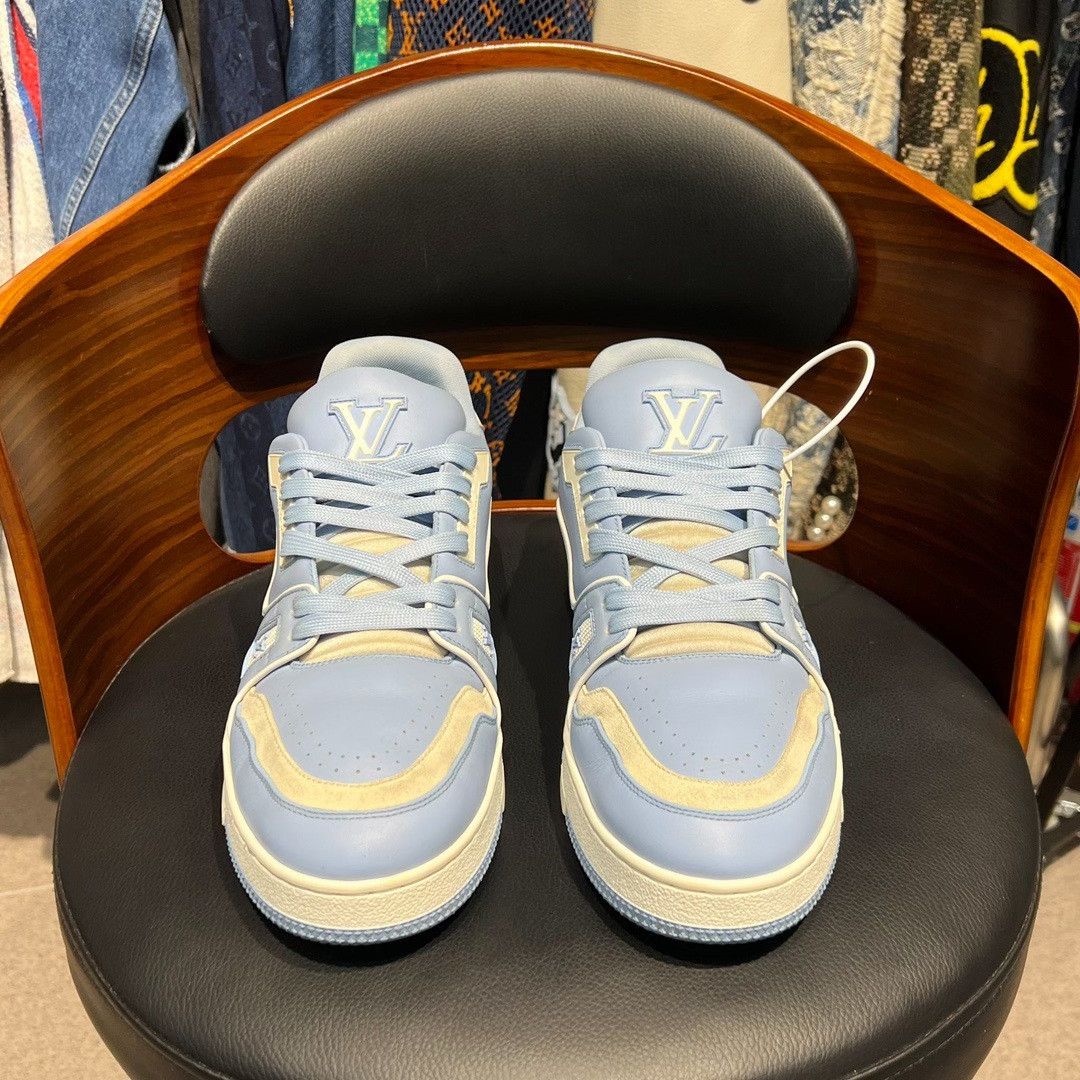 Louis Vuitton Louis Vuitton Training Blue Lowtop Sneakers 9.5 Men Size US 9.5 / EU 42-43 - 2 Thumbnail