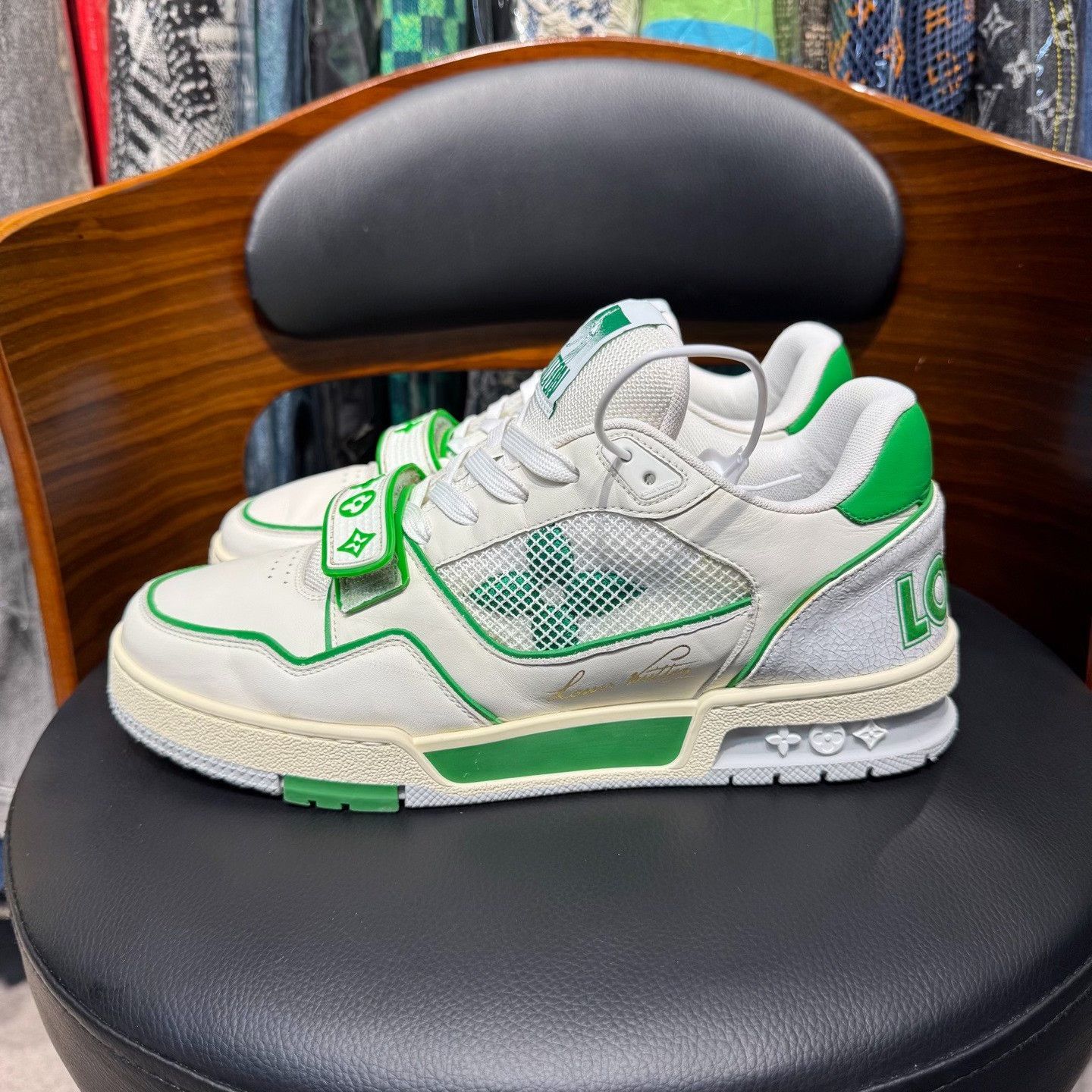 Louis Vuitton Louis Vuitton Training Green Lowtop Sneakers 8 Men Size US 8 / EU 41 - 6 Thumbnail