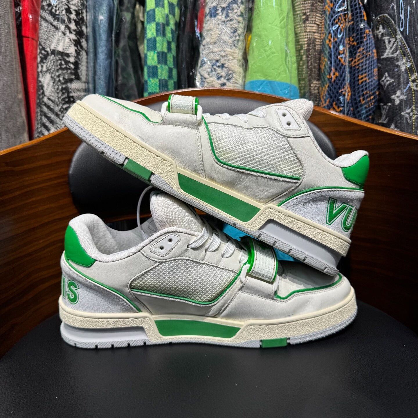 Louis Vuitton Louis Vuitton Training Green Lowtop Sneakers 8 Men Size US 8 / EU 41 - 7 Thumbnail