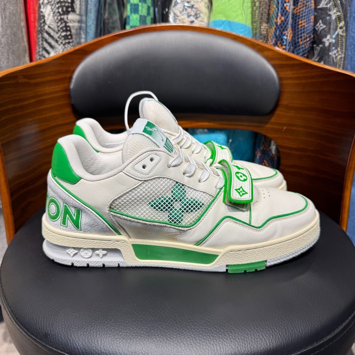Louis Vuitton Louis Vuitton Training Green Lowtop Sneakers 8 Men Size US 8 / EU 41 - 4 Thumbnail