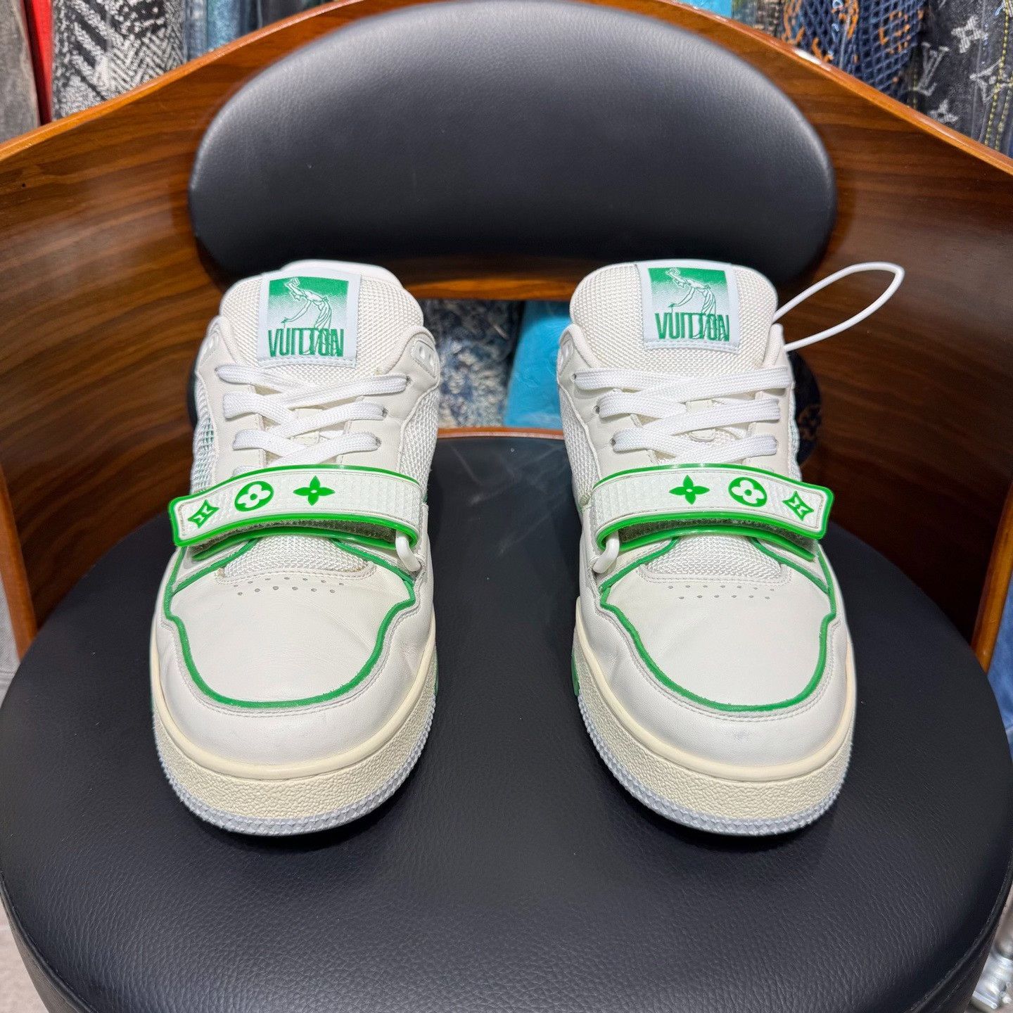 Louis Vuitton Louis Vuitton Training Green Lowtop Sneakers 8 Men Size US 8 / EU 41 - 2 Thumbnail