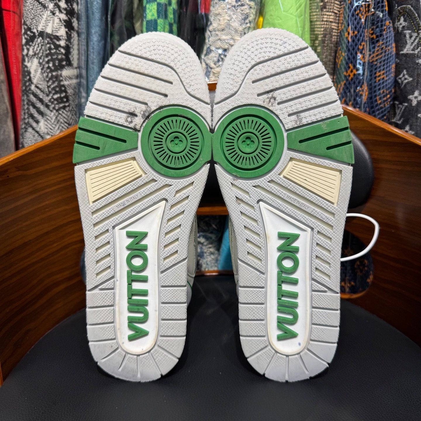 Louis Vuitton Louis Vuitton Training Green Lowtop Sneakers 8 Men Size US 8 / EU 41 - 8 Thumbnail