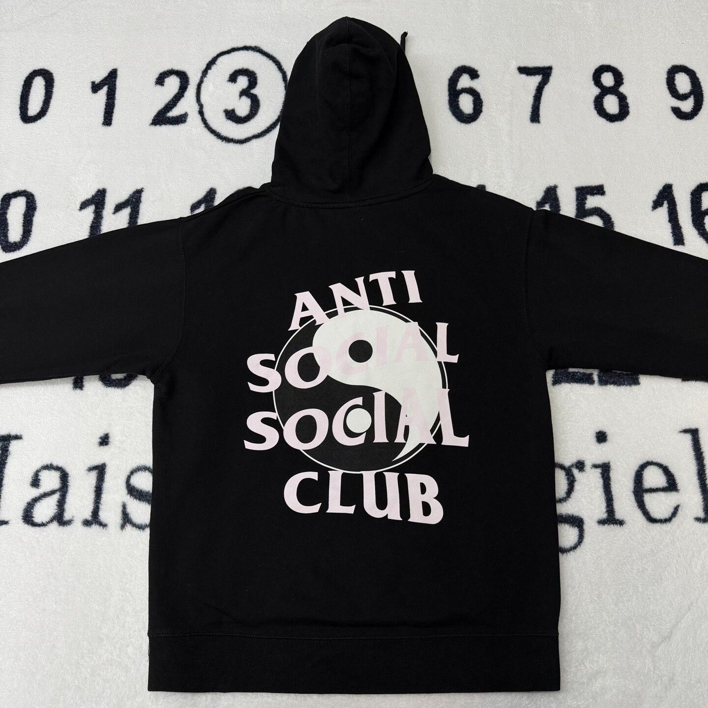 Other Black Hoodie m Men Size US M / EU 48-50 / 2 - 3 Thumbnail