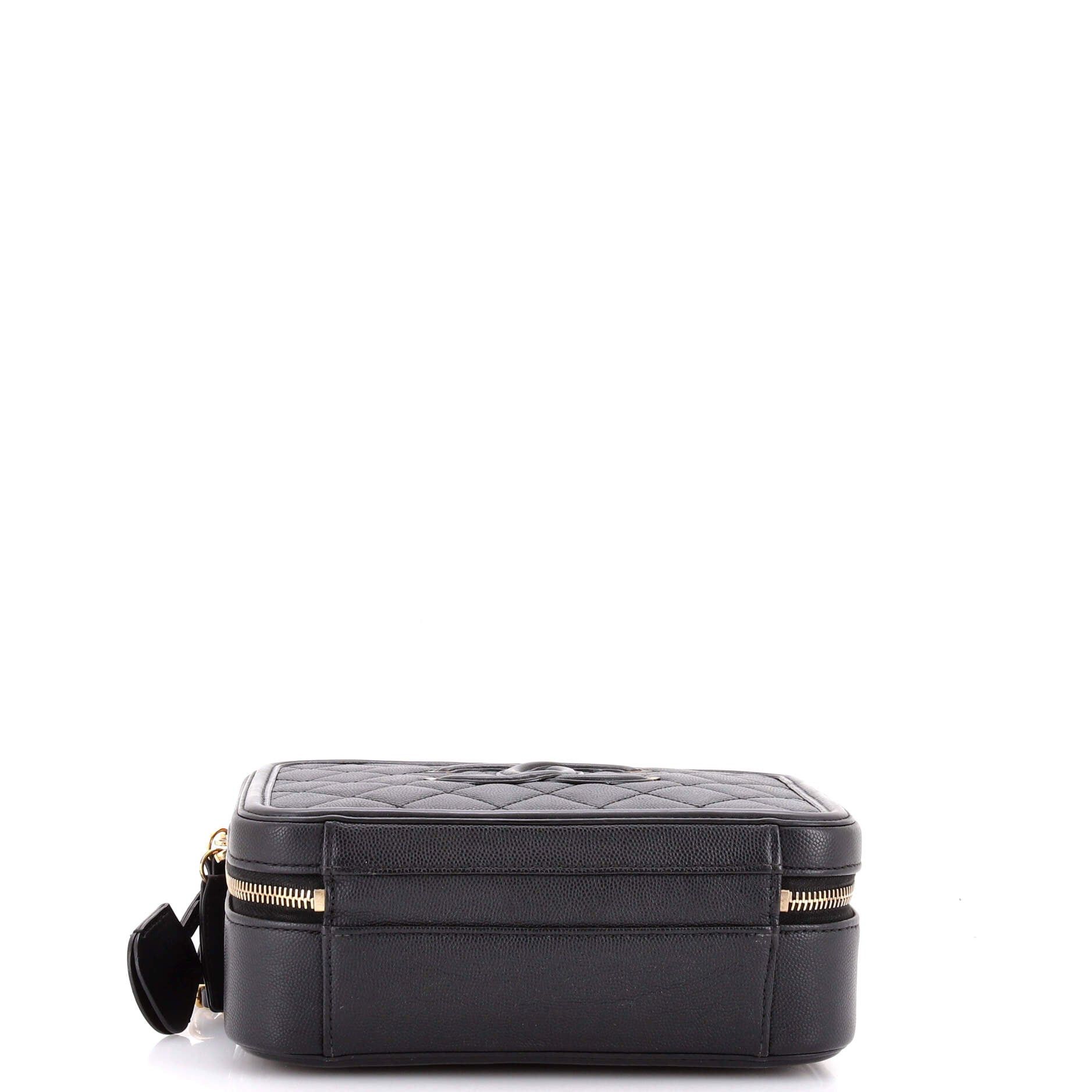 Chanel Filigree Vanity Case Size ONE SIZE - 4 Thumbnail