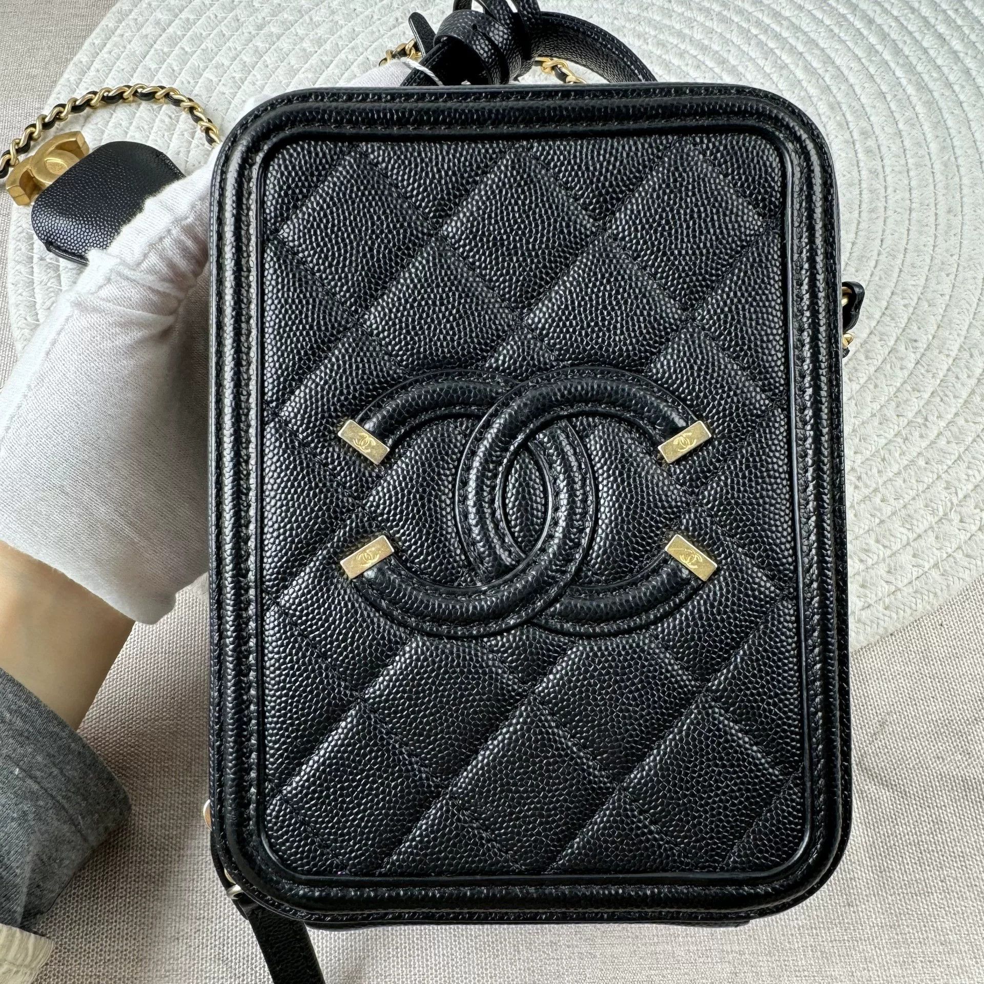 Chanel Pre-loved Bag Very good condition Size ONE SIZE - 4 Thumbnail