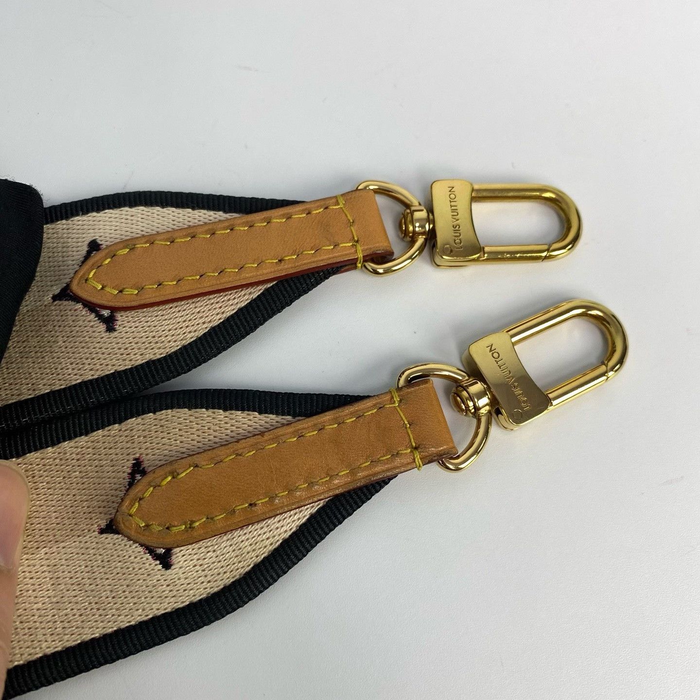 Louis Vuitton Pre-loved Bag Very good condition Size ONE SIZE - 5 Thumbnail