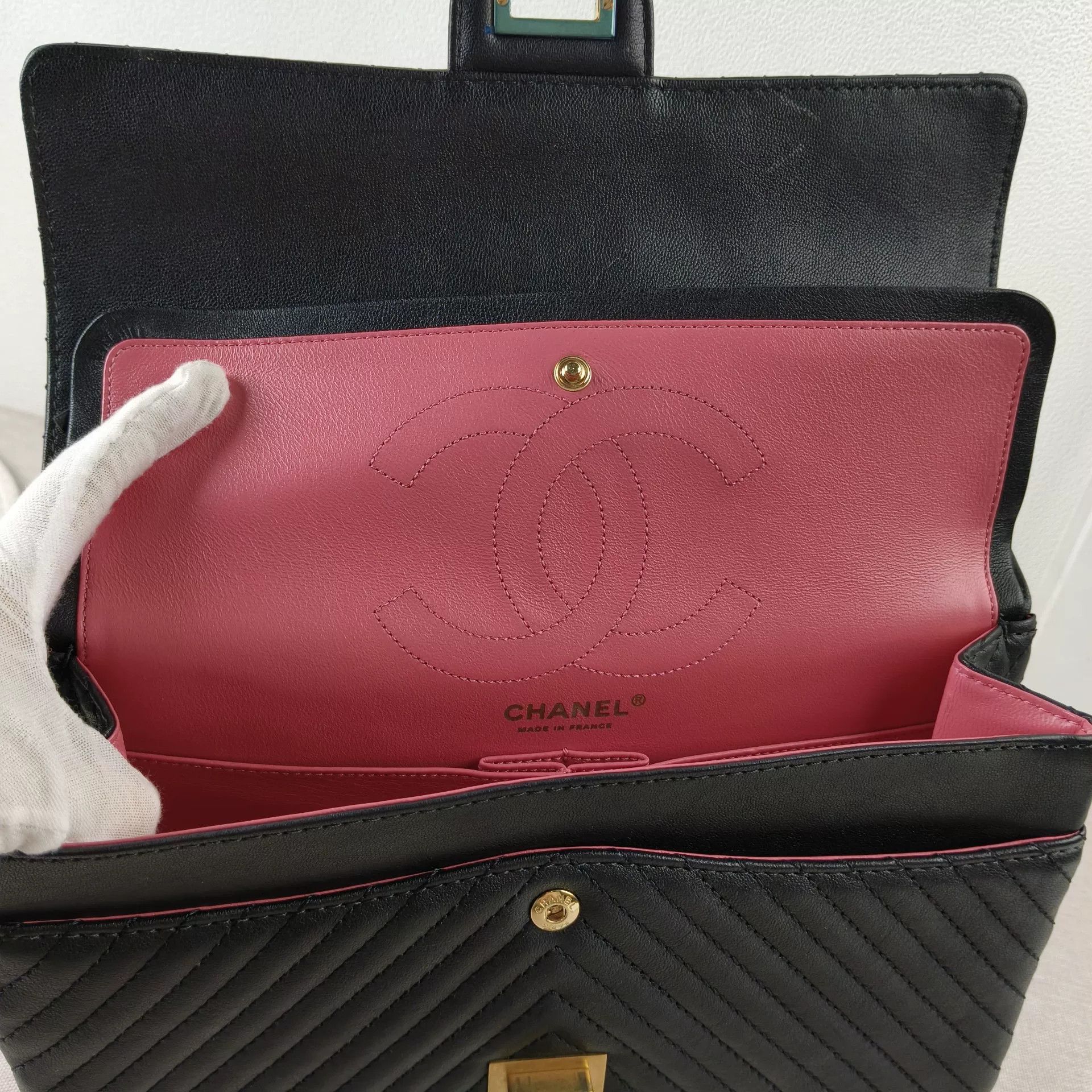 Chanel Pre-loved Bag Very good condition Size ONE SIZE - 8 Thumbnail