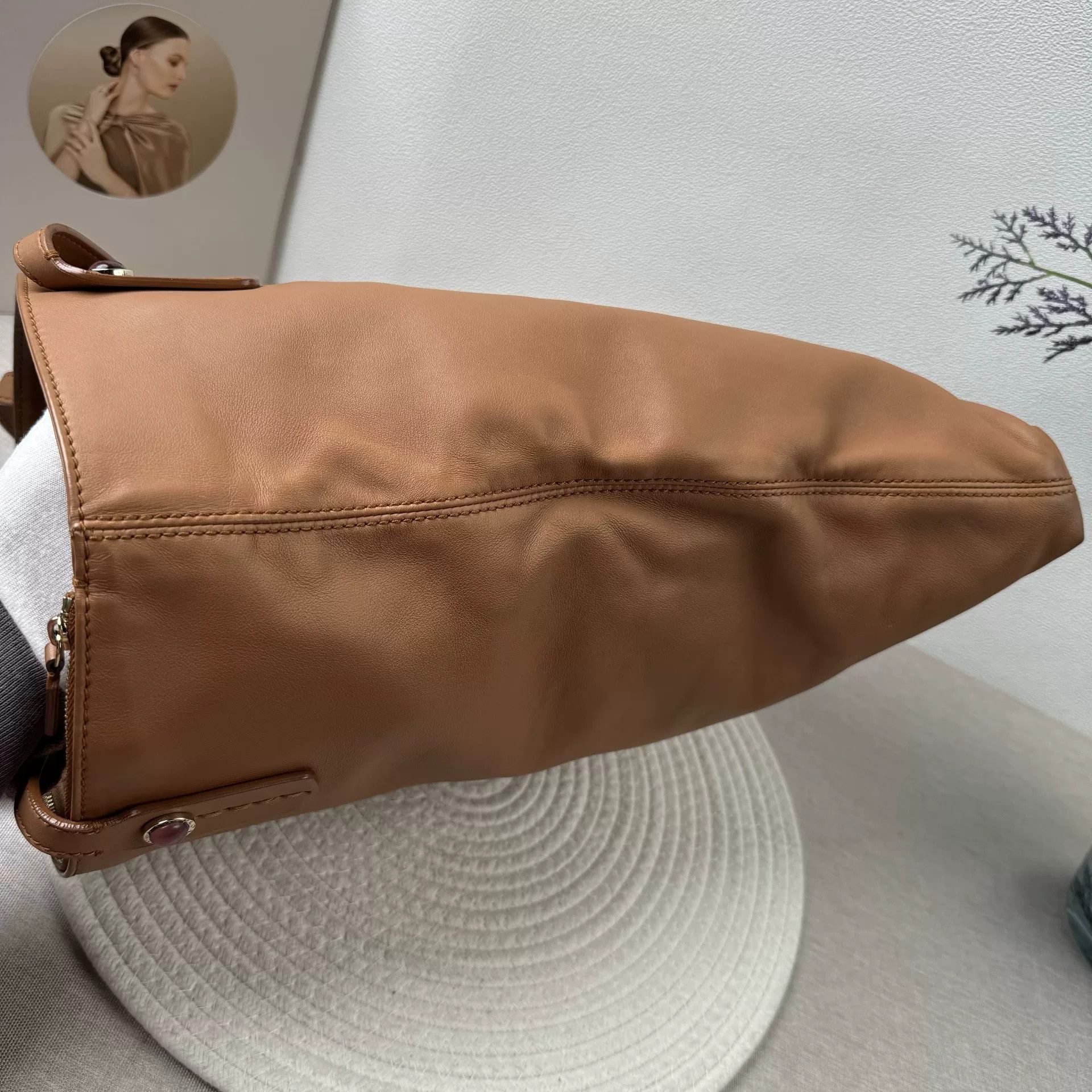 Bvlgari Pre-loved Bag Very good condition Size ONE SIZE - 8 Thumbnail