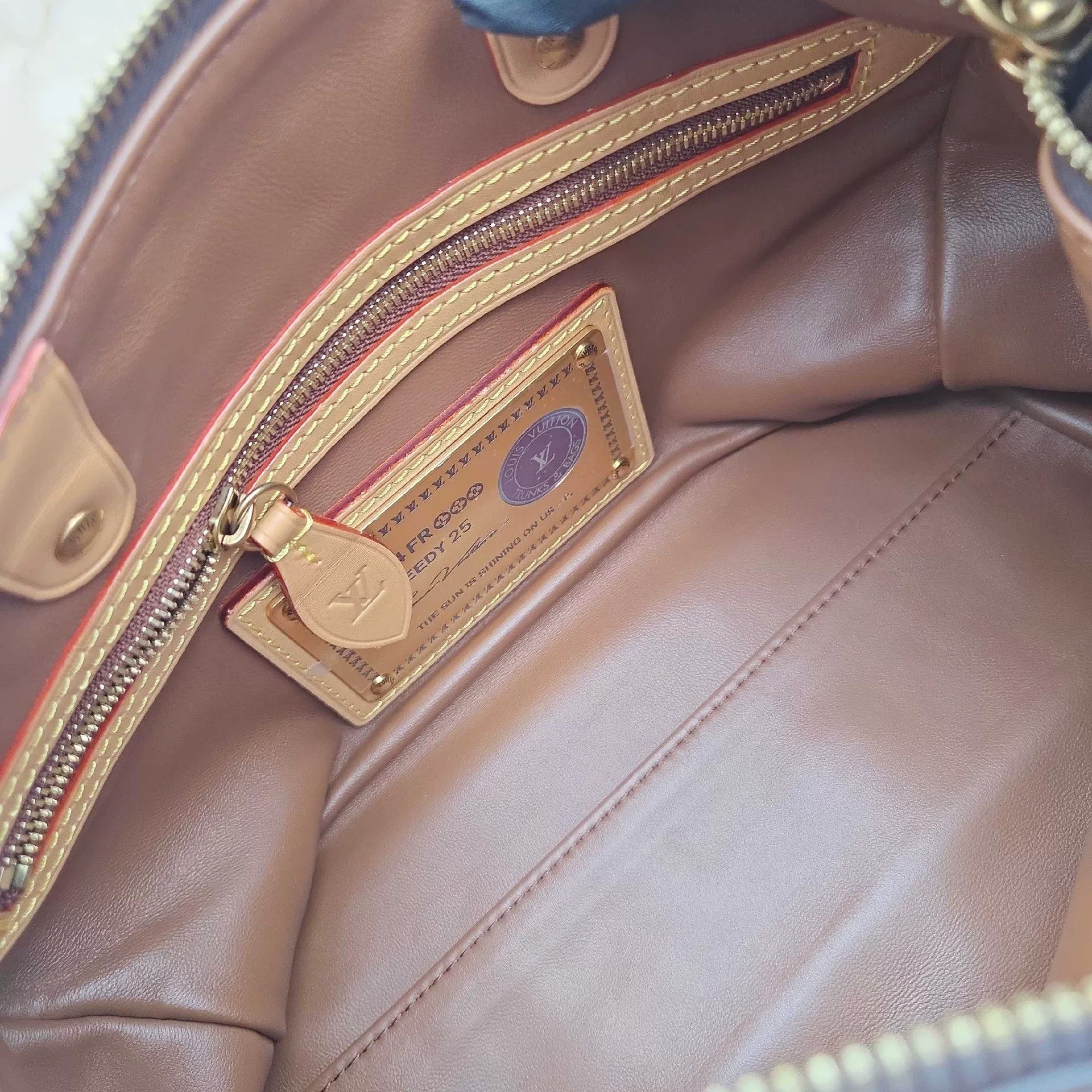 Louis Vuitton Pre-loved Bag Very good condition Size ONE SIZE - 5 Thumbnail