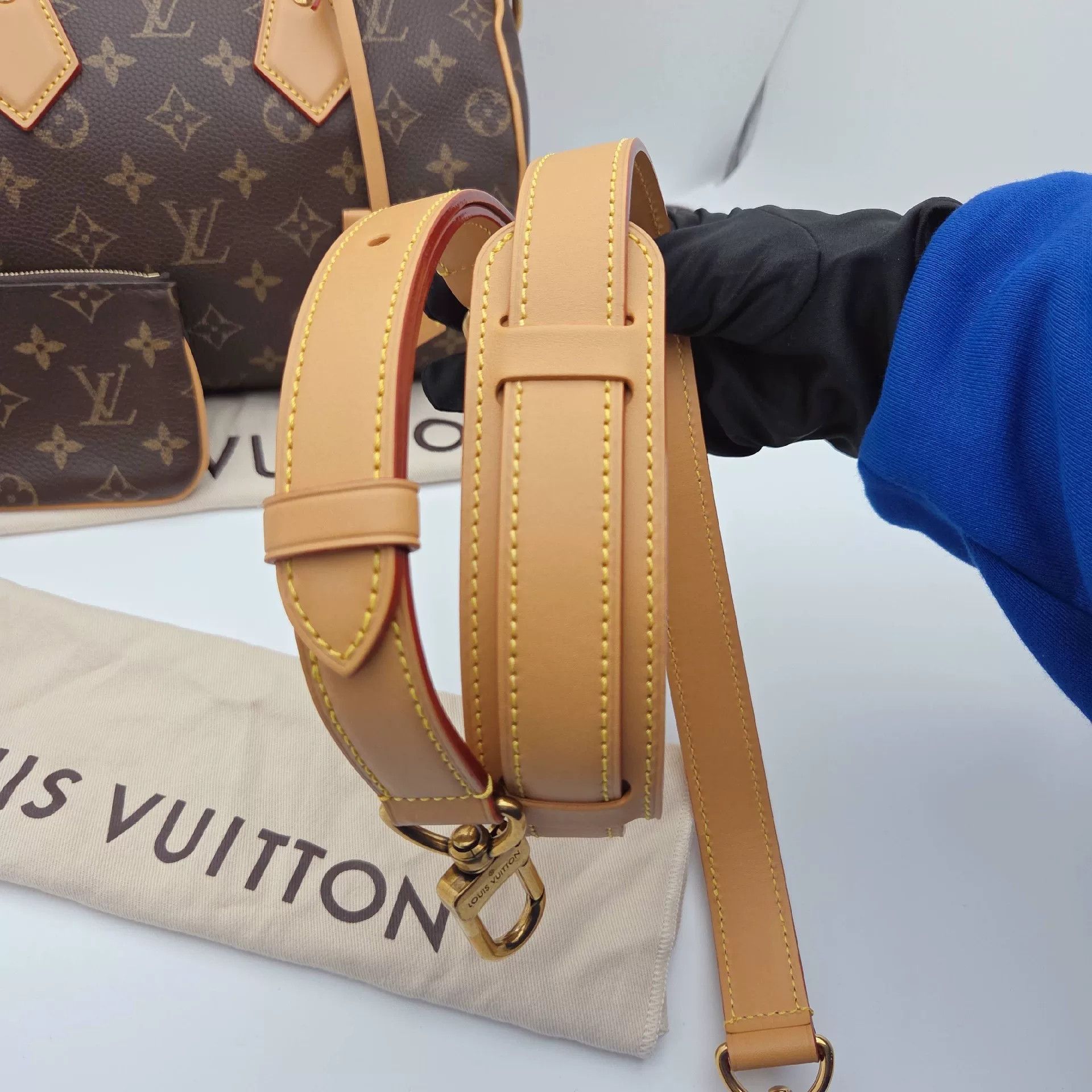 Louis Vuitton Pre-loved Bag Very good condition Size ONE SIZE - 2 Thumbnail