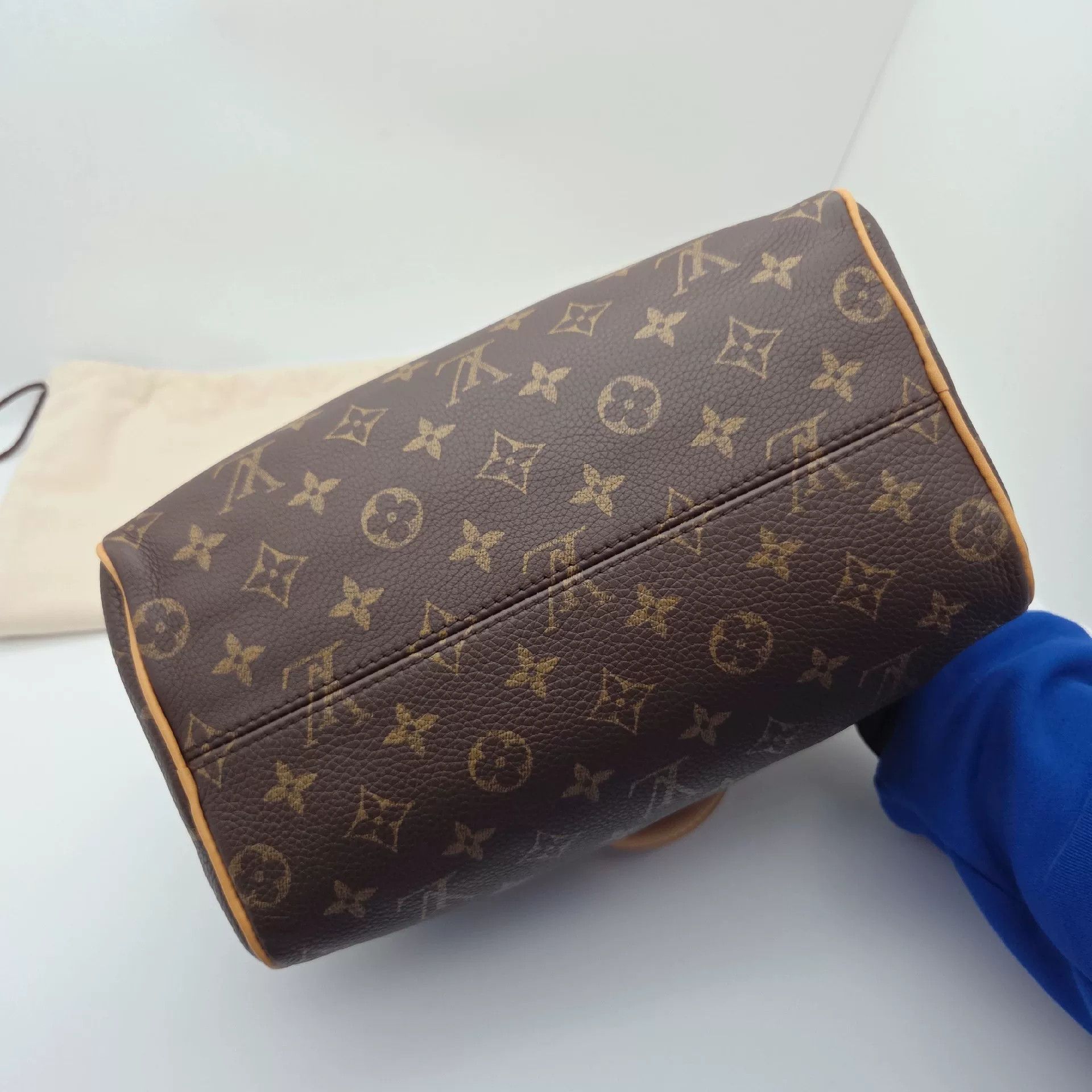 Louis Vuitton Pre-loved Bag Very good condition Size ONE SIZE - 8 Thumbnail