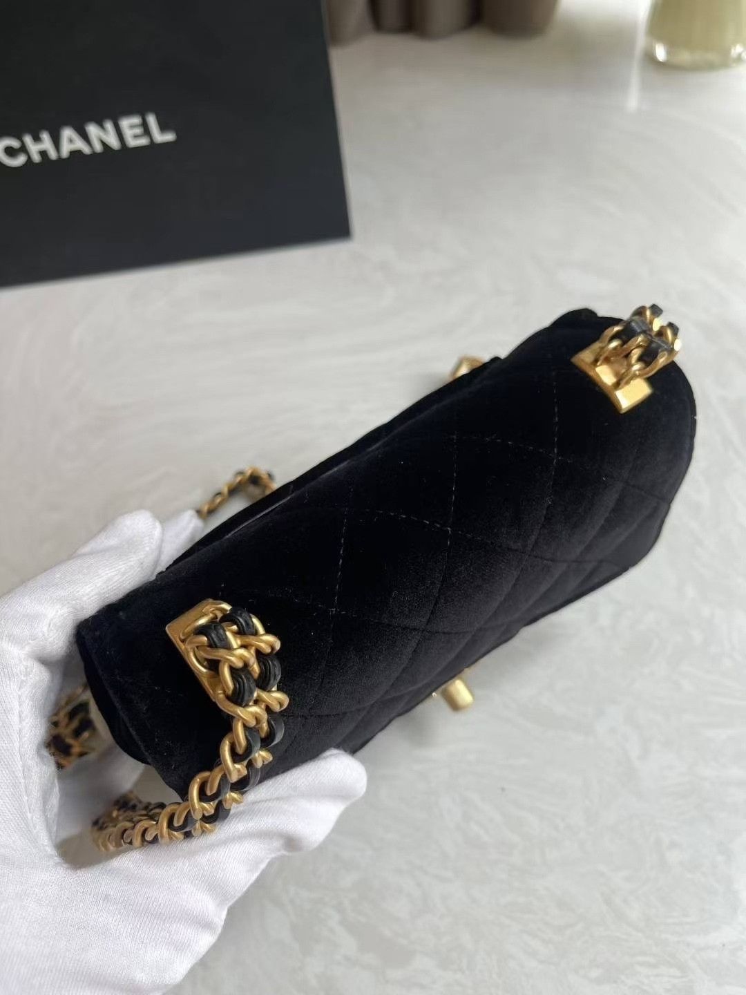 Chanel Pre-loved Bag Very good condition Size ONE SIZE - 5 Thumbnail
